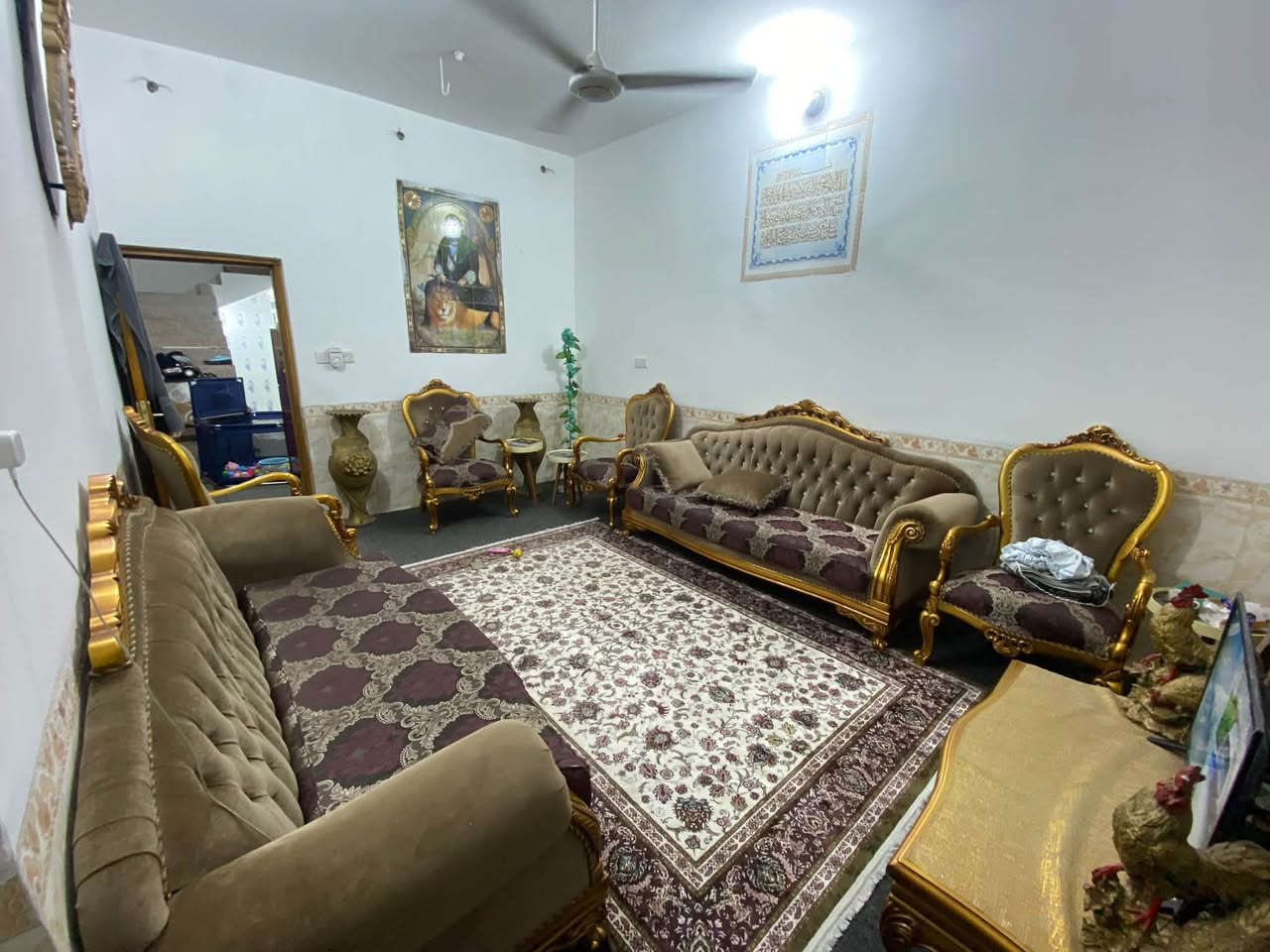 اللهم صلي وسلم على محمد وال محمد
بيت. 🏠 في منطقة الزبيليه مساحة 200 م
طابو زراعي سند 25 شرط الاقرار
قريب عن الشارع العام 
يحتوي ع غرفه وصاله واستقبال ومطبخ وصحيات
داخليه وخارجيه وكراج طوله 10 متر
🏠 نظيف وبناء جديد
خدمات كامله
يبعد عن الشارع كربلاء طوريج تقريبا 900 متر
عرض الشارع 14 متر
بيعد عن الامام 6 كيلو
قريب جدا عن مدرسه الميقات الاهليه
يباع مع الاثاث او بدون 
السعر مناسب اتصل وتدلل
***********
