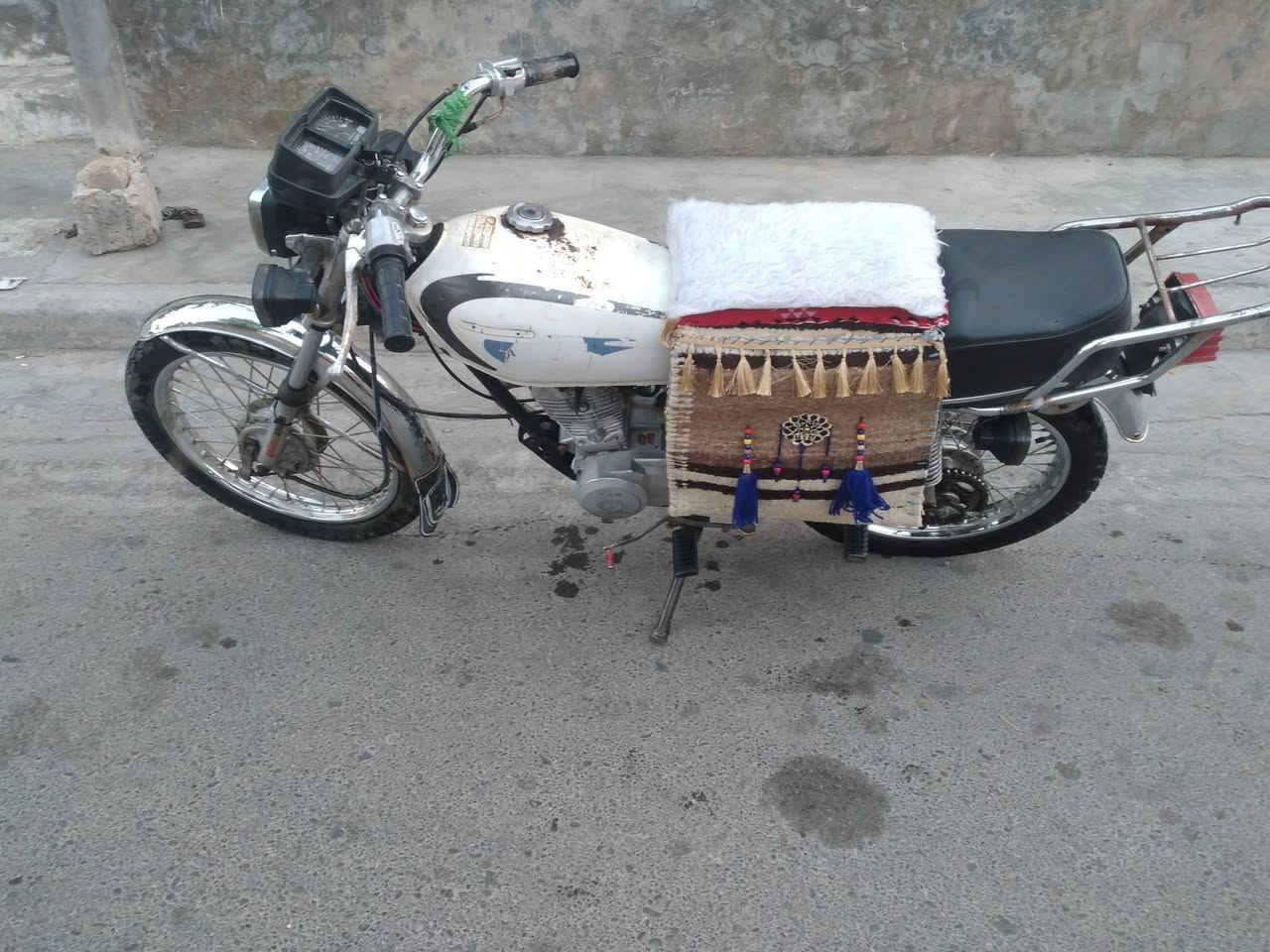 سلام عليكم  دراجه نامه موديل ٢١٩ فول نضافه السعر ٢٥٠ و بي مجال مكاني بلدروز هاذه رقمي   ***********
