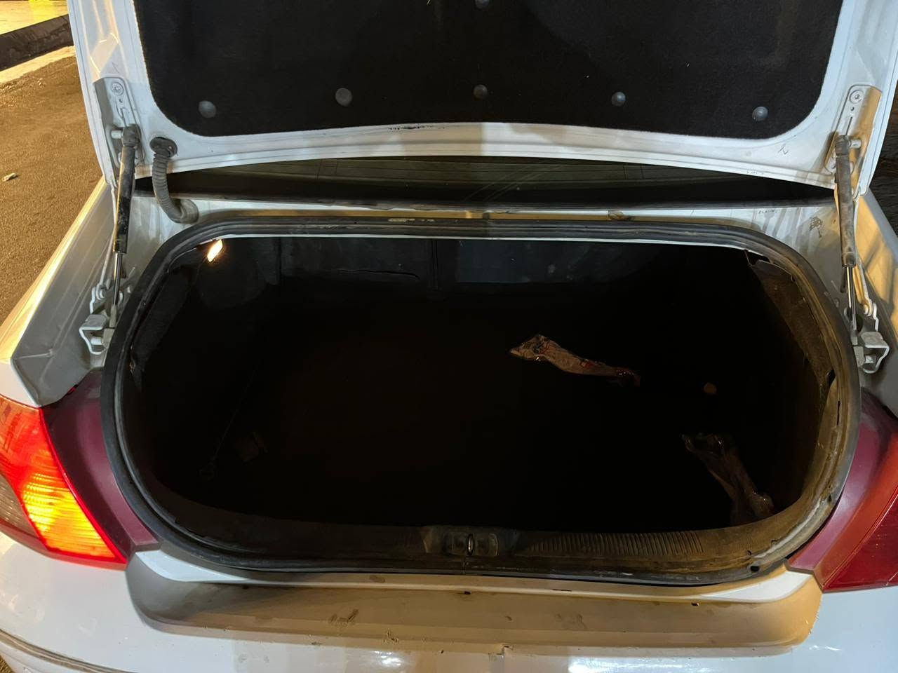 🚗 مراوس ب شبح
بيجو فرنسي  407 موديل 2009
سيارة نظيفة جداً واستعمال شخصي
 المحرك: 2200 CC
 الكير: أوتوماتيك
محرك مكفول
كير مكفول
بدون أي ضربة أو حادث، عدا دحجة بسيطة كد أصبعين
 ماشية: 190 ألف كم
 أرقام إنكليزي وسنوية باسمي لغاية 2031
  مراوس ب شبح
 العنوان: بغداد
 للتواصل: ***********
ادمن ❤️
