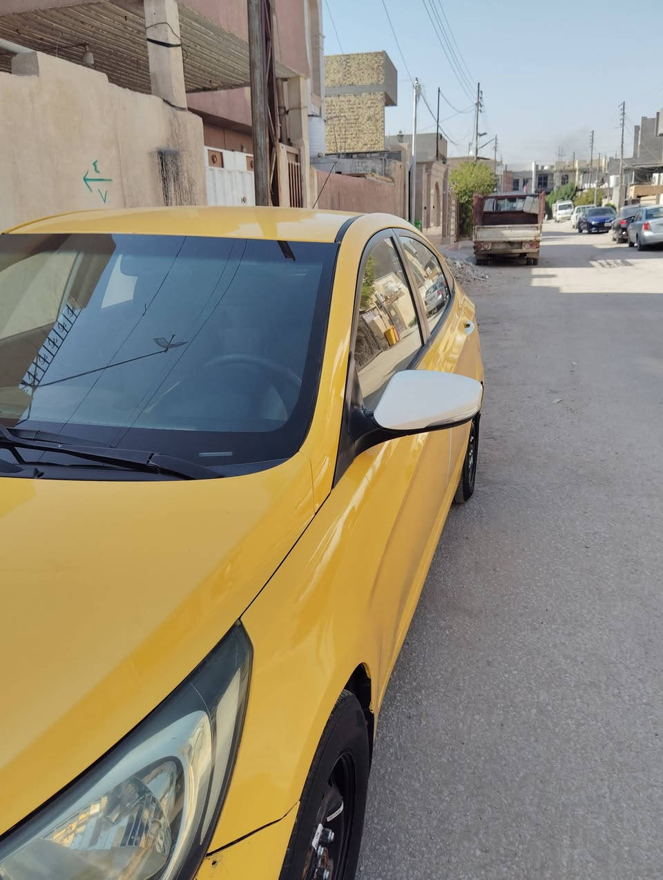 السلام عليك اكسنت خليجي موديل ٢٠١٢ محرك ١٦٠٠دوش المرغوب رقم بغداد بسمي شرط التحويل السياره مكفواله 
صبغه جديد مكينه شادله مال حاويه قبل شهرين راتيتر باتري جدد 
سعره ٨٥ بيه مجال حك الجيه مكان بابل نادر الثانيه ***********
