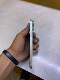 آيفون ١٥ • بطارية ٩٣% • نظيف ١٠٠%