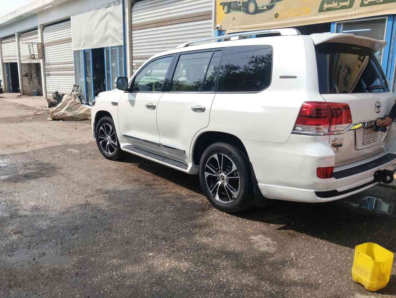 لاند كروز 21 مكفوله بيه بارد قليل رقم بغداد فول 6 اسرندر  السعر 485$ مكانه نجف  ***********
