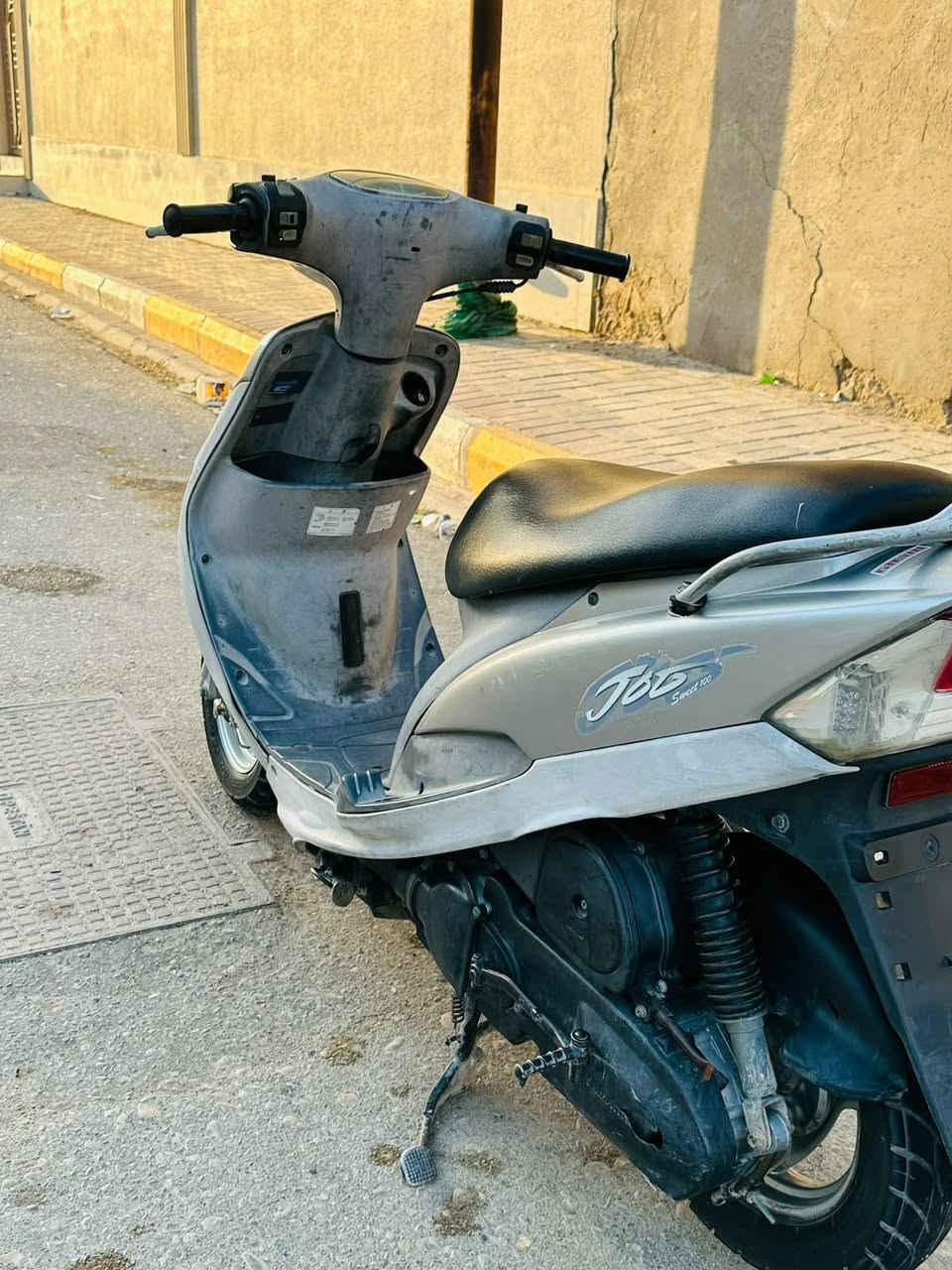 سلام عليكم دراجه منغولي نضيفه للبيع ماناقصها اي شيي دراجه شلعه ومعدل نضافه انته ولفحص ولقاعده مال الضوه موجوده الشراي او عده اي استفسار يجي خاص لو عل رقم‏‪***********‬‏ واتساب موجود
