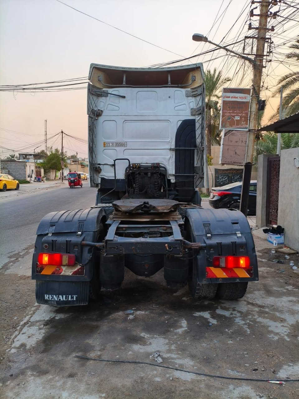 راس رينو مشترك للبيع محرك 440 نضيف بدون تنقيص تبريد تدفئه
موديل 2006 رقم انكليزي بغداد  تكيال تصريح أمني جي بيأس كله جديد طوناج سلامة 35 طن تخم تاير السنويه بأسمي
السعر 160$ (***********)
