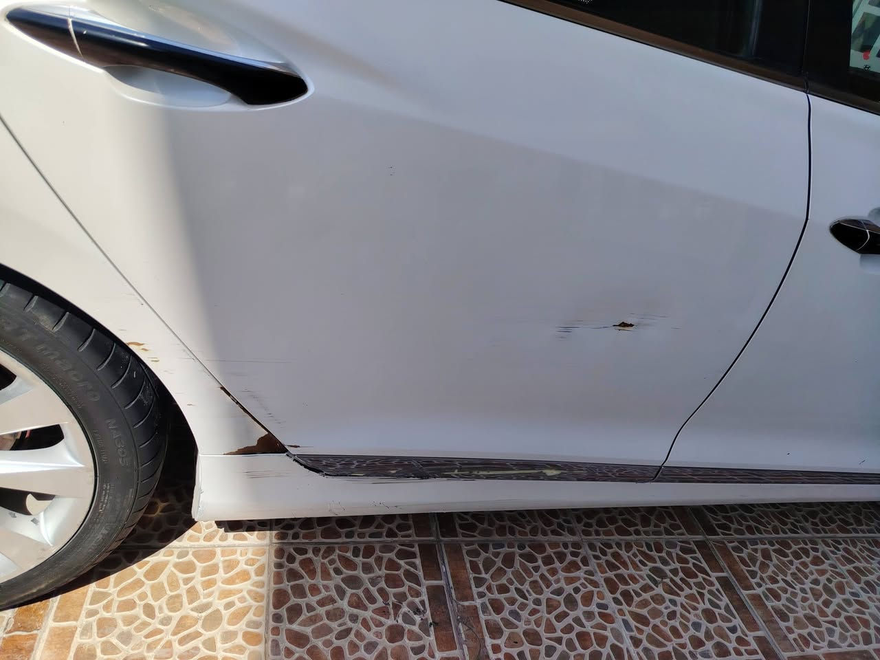 السلام عليكم شباب ازيرا للبيع او مراوس   فول مواصفات  بيها بس بارد سونار موجود رقم اربيل دولي بسمي سنويه لل27 بسمي جاهزة سياره   مكيتا 3000 دوش سياره مال بيت  سعر 105وبيها مجال قليل مستعجل على بيعتها مكاني بابل الاسكندرية الحصوه  باقي تفاصيل الاتصال ***********
***********
