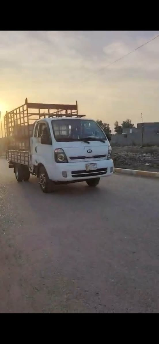 محجر بوري شغل ابوسمير بوري ثقيل ارتفاعه 140كامل شبچة وهوك السعر 800 وبي مجال للاستفسار ***********
