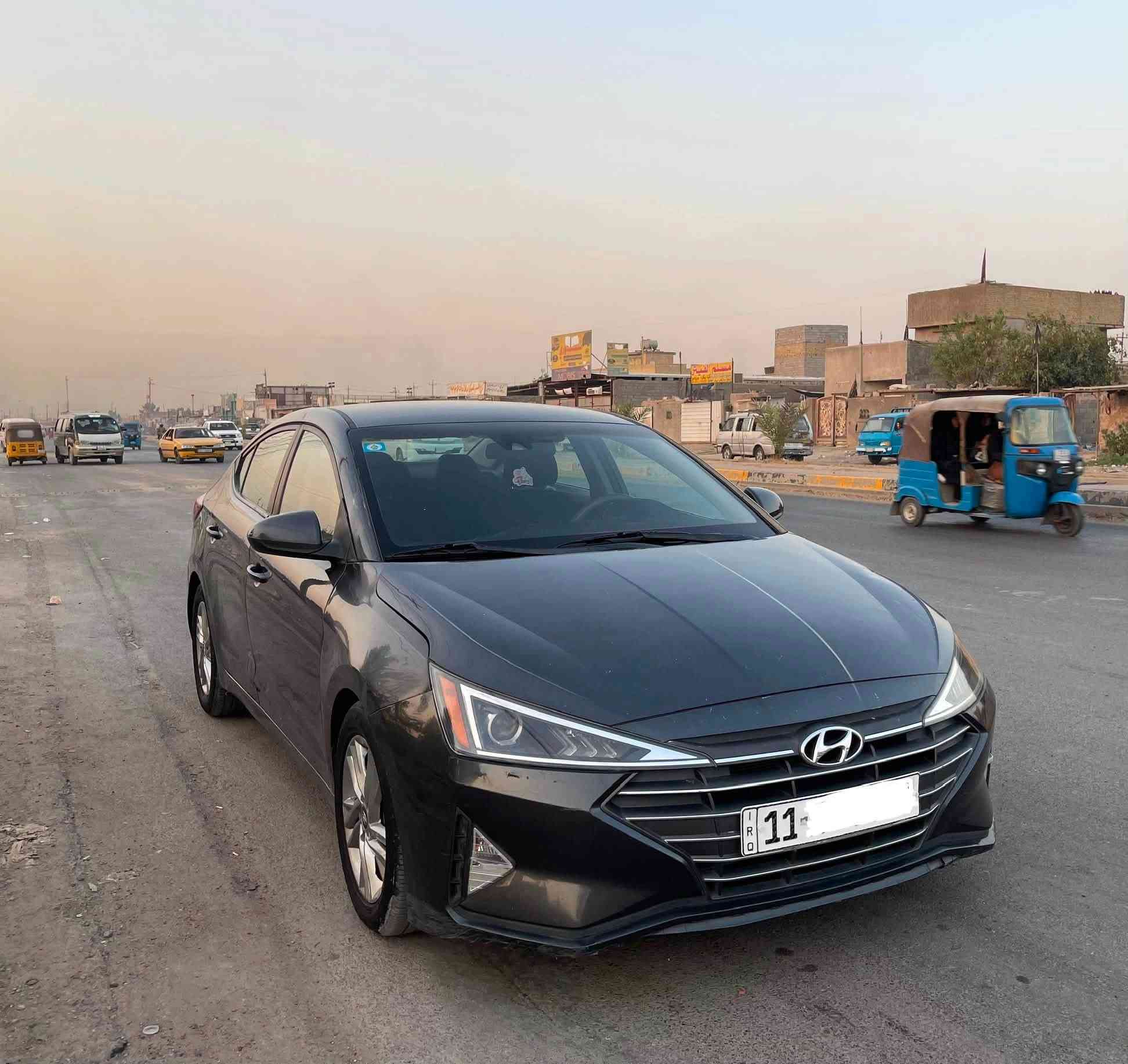 النترا 2020 لون فيلي وارد امريكي ماشيه 49 الف رقم بغداد بأسمي حادثه جانبي وصور الحادث بالمنشور جاملغ امامي مبدل  والبابين مصلحات نفسهن سياره كله ليبل واحد عدا الجاملغ مكينه 2000 دوش كير ومكينه وضع شركه ما مفتوحات  تبريد ثلج سياره حيل نضيفه سعره 108 مكاني بغداد حي النصر ***********
