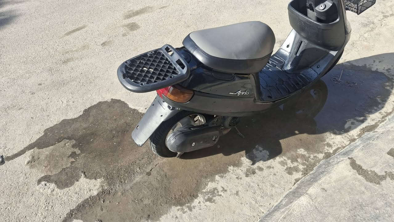 السلام عليكم دراجه بطه للبيع سعر 325 وبيها مجال شيء خليل كان بغداد الحريه ما بيها صوت اكسيل كهربائياته كلها شغاله سلفوهندر ***********
