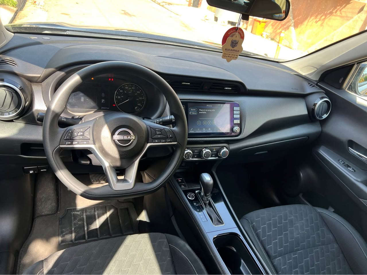 Nissan kicks
مؤديل 2023
يك جاملغ پيشه وه سبغ بي ژوري 
33 مايل رؤشتوه
به ناوي خومه ته حويل غرامه به شه رت
***********6📞
سعر $$12500🔥🔥 أربيل, العراق
