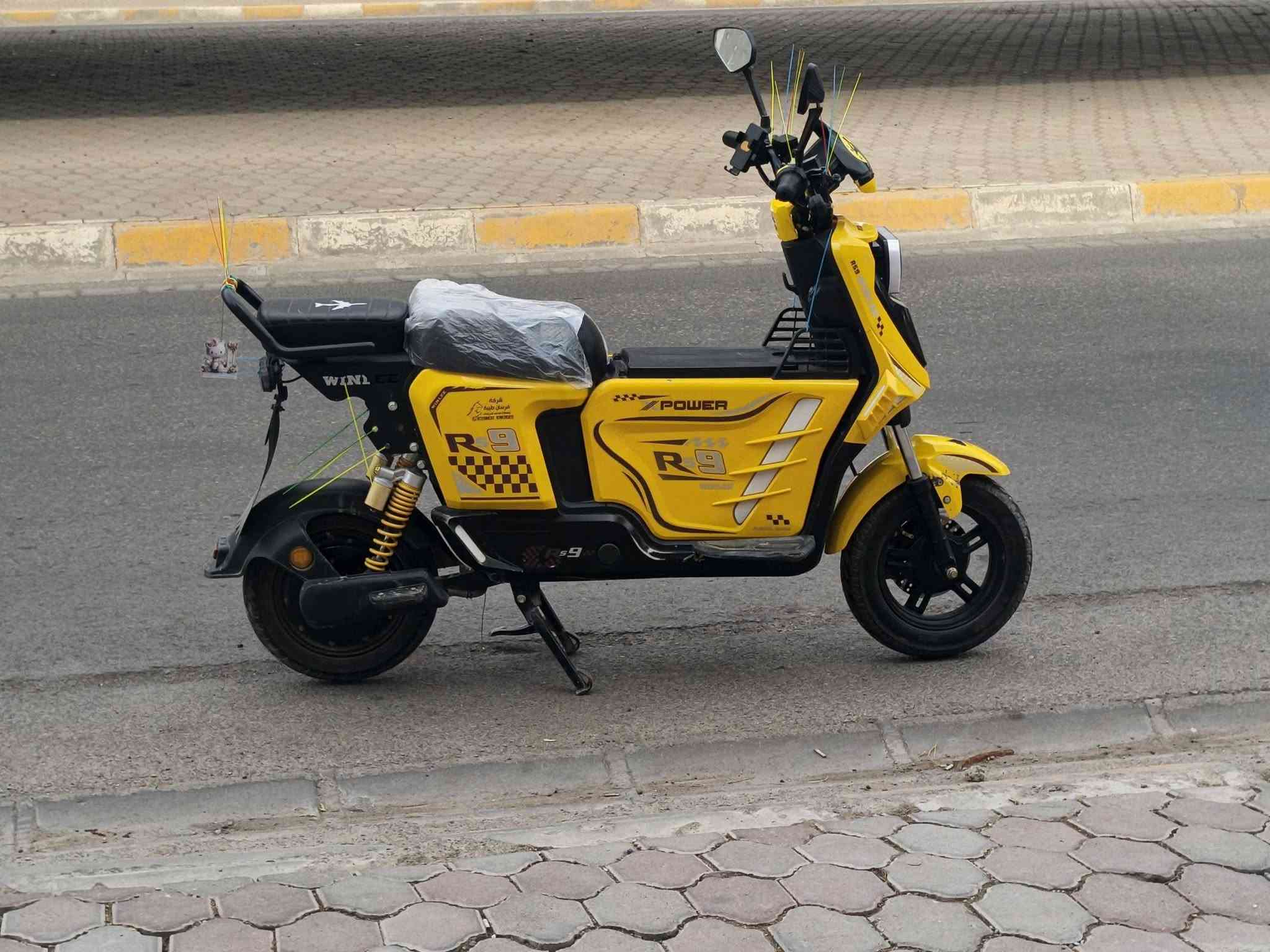 دراجه آر تسعه أم صندوق لبيع سعره 650بها مجال مكان كركوك
