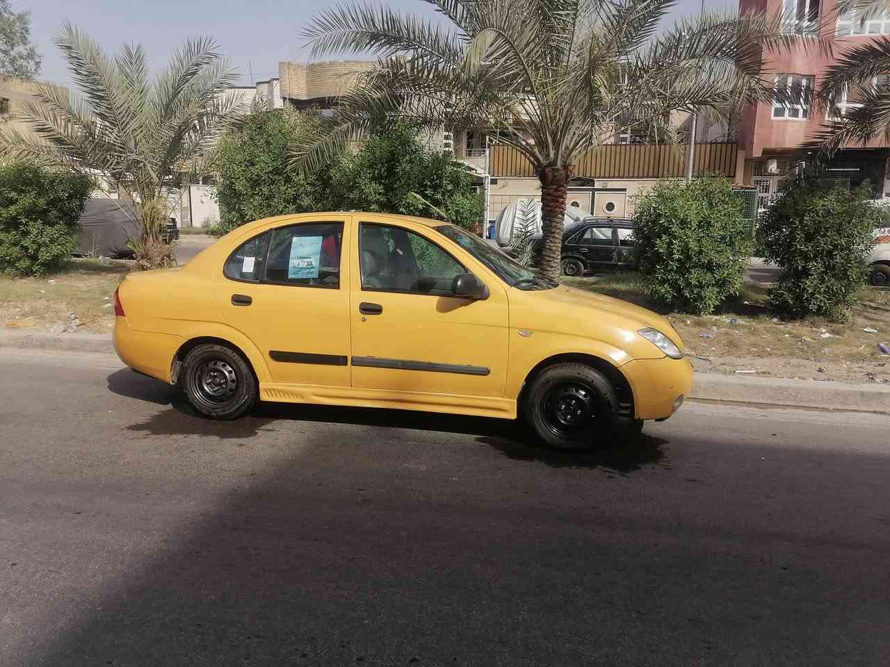 سلام عليكم طيبه للبيع ٢٠١٥ مصفره هيئه وعليهه غرامه ٣٠٠ سياره بيهه ضربه بل جاملغ الايسر السعر ٣٤ ومكان بغداد الشعله الرقم ***********
