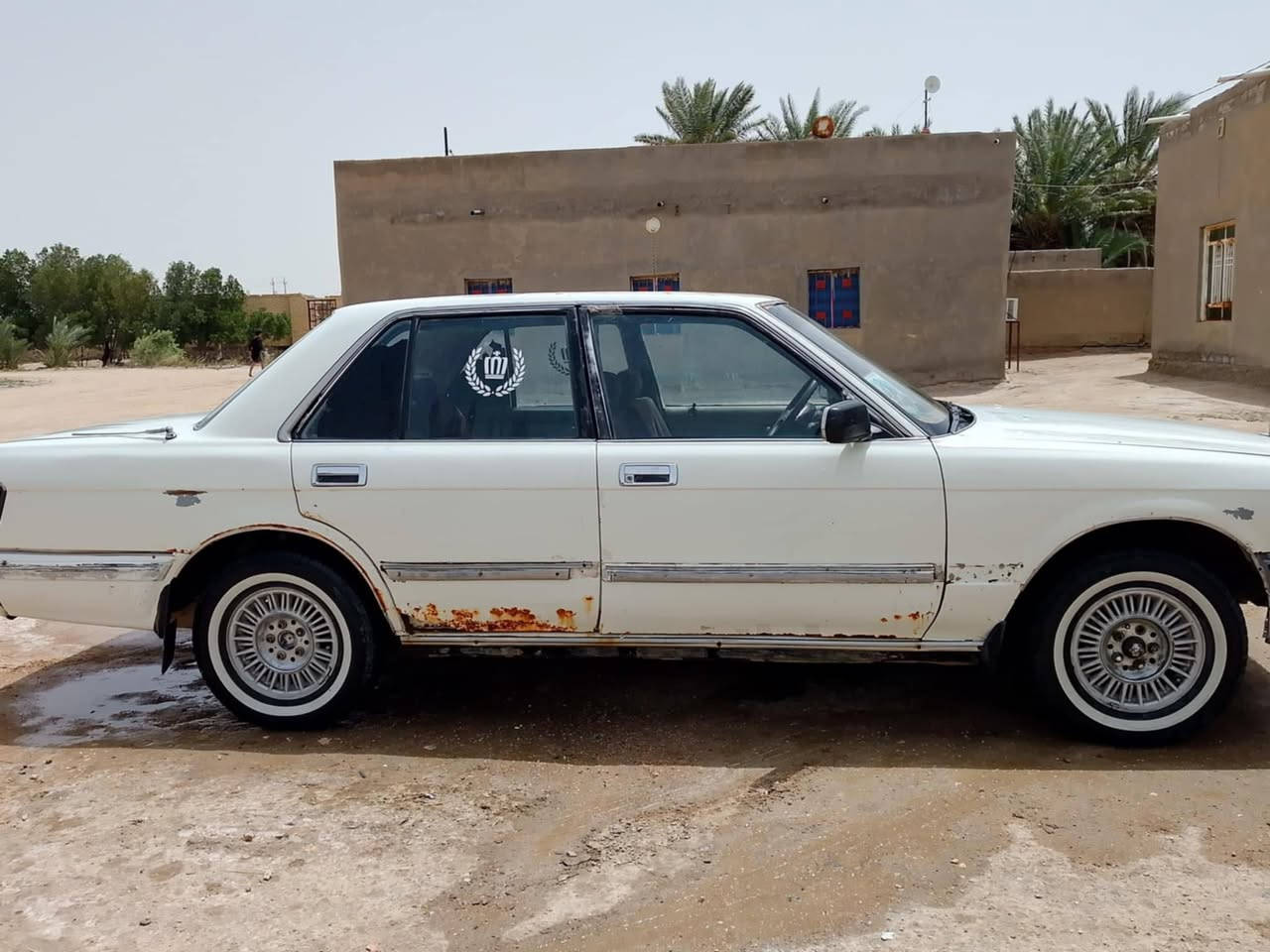 السلام عليكم 
سيدان موديل 90 رقم مثنئ بسمي الكشرة مثل ما تشوف 
كهربائيات كله شغاله 
محرك بطه 
الكير كايم 
اهي تمشي بس نمره وحده 
أبيعك الكير كايم 
السعر 26وبيه مجال 
الاستفسار أكثر الاتصال على الرقم 
***********
