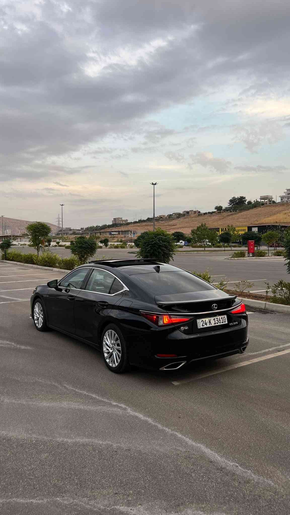 لكزز ES350 • ٢٠٢١ • رقم دهوك