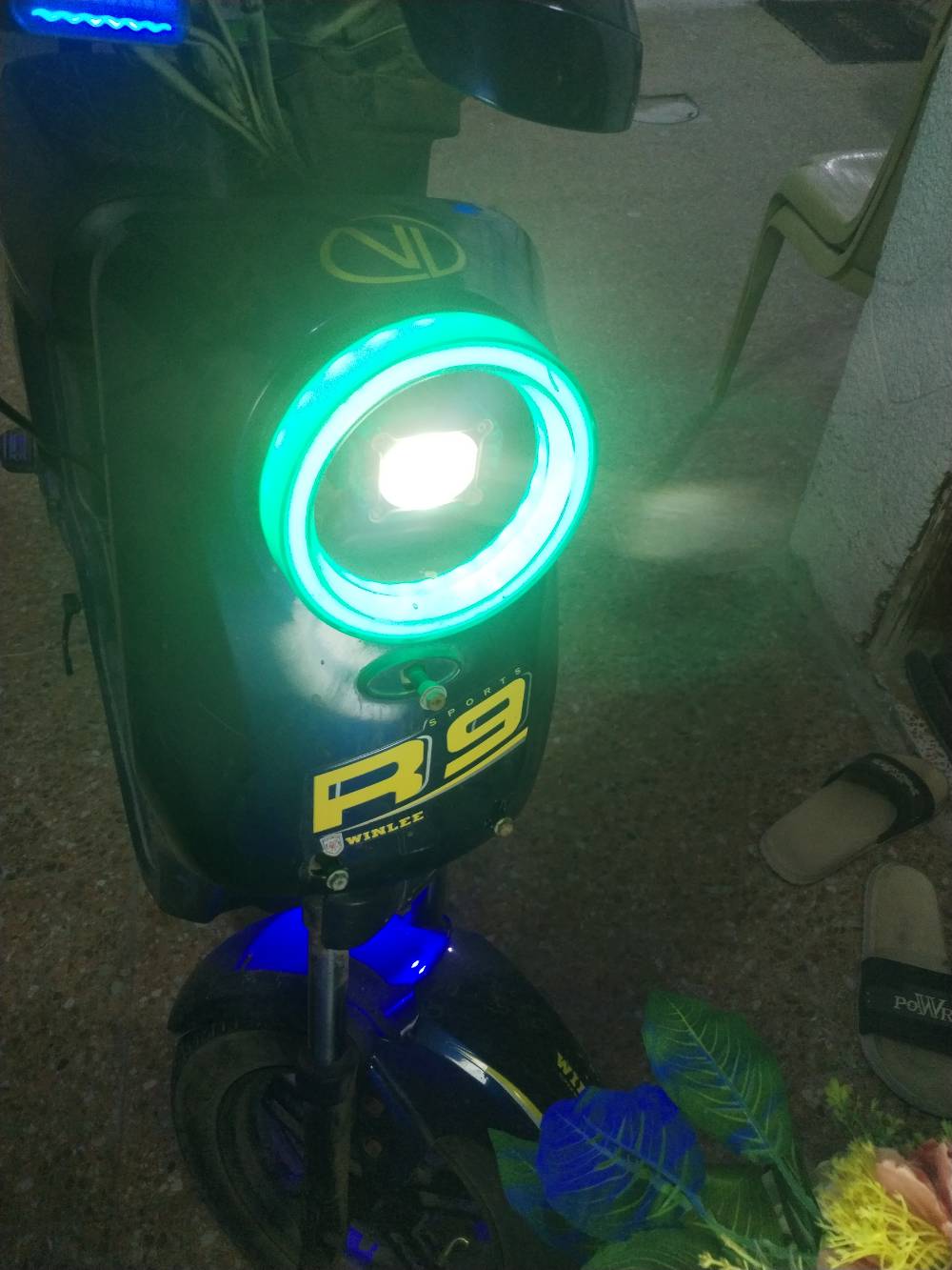 R9 • بطاريات16امبير • مدى٢٠كم