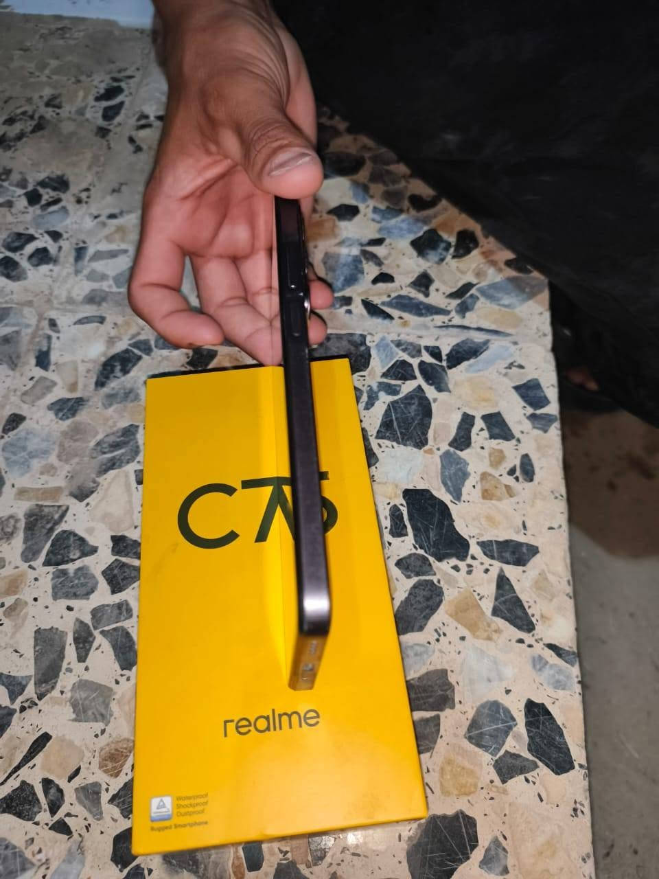 سلام عليكم موبايل c75 للبيع ملحقات كامله كلها ذكره 256 رام 12 الستفسار ***********
