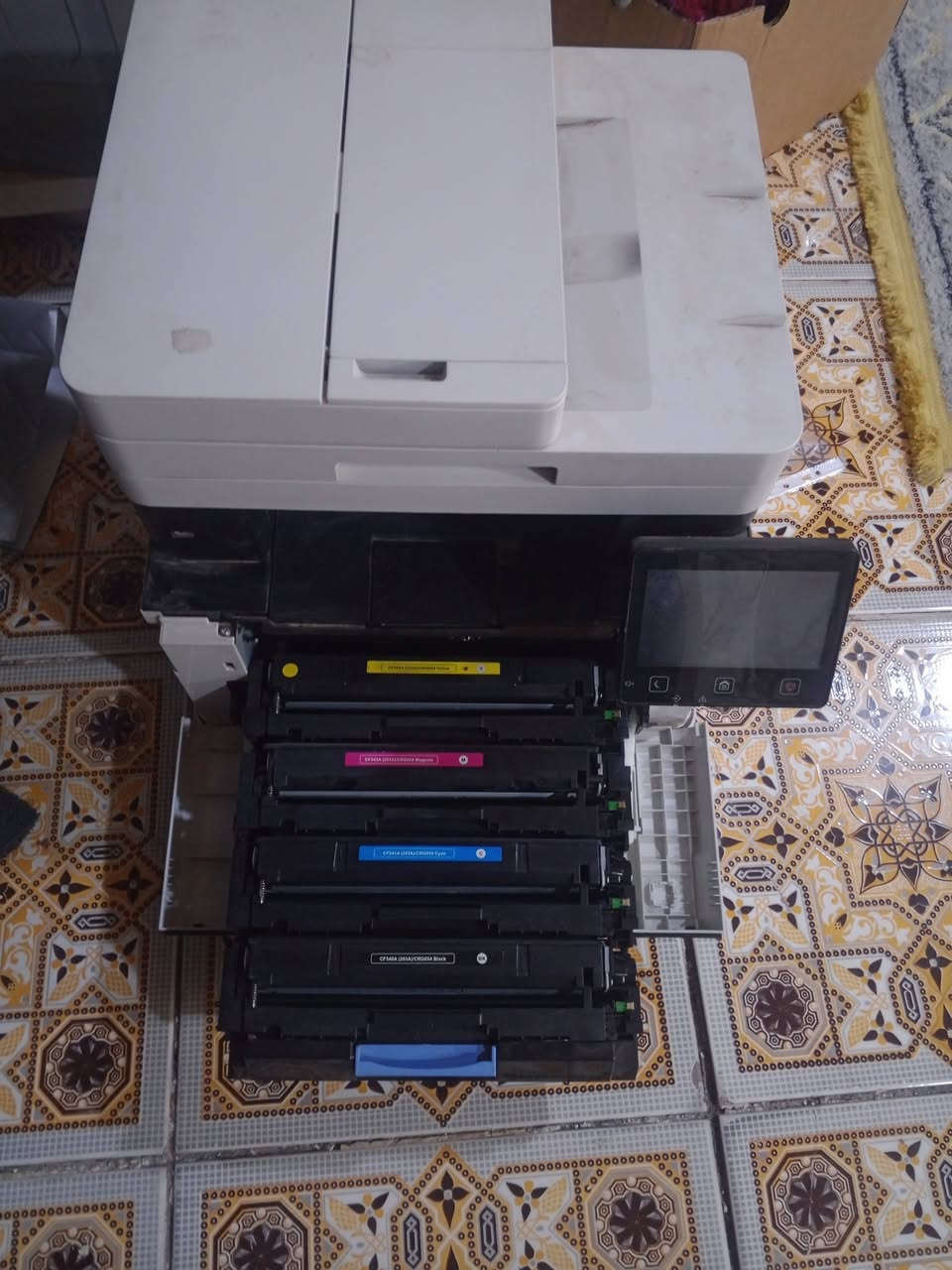 طابعه كانون الأصلية نضيفة اخت الجديده احبارها طحين مو سائل شغاله بس واير ما بيها واحبار السعر خاص الأستفسار ***********
