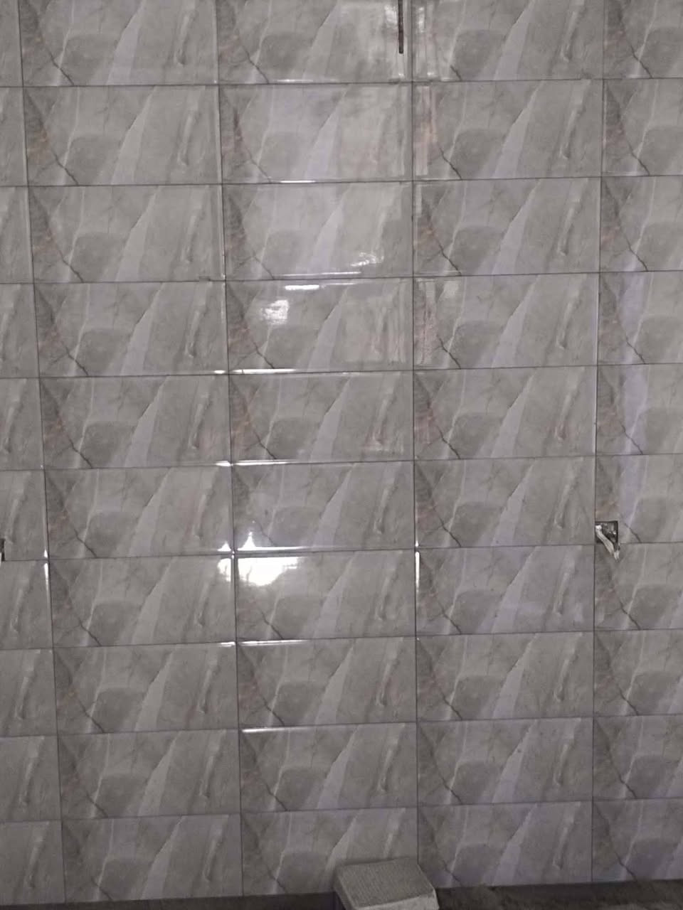 جصفاف سيراميك مفترغ شغل هندسي شرط واسعار مناسبه انشاالله الي يريد يتصل ويدلل 0751519580@@@@***********
