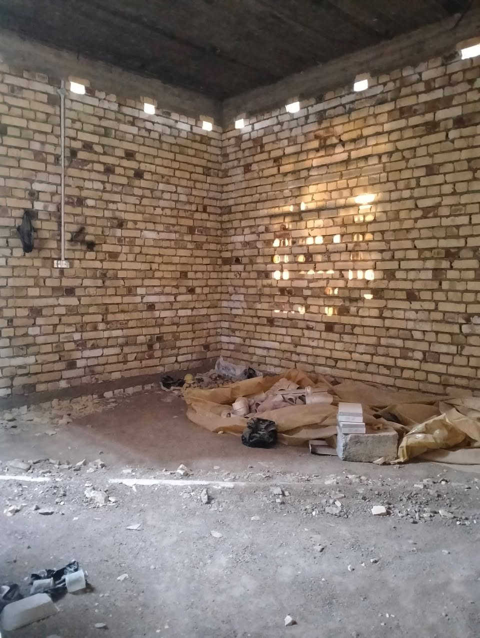 هيكل مساحه 370:متر غرفتين صاله هول مطبخ صحيايات حديقه جبيره خدمات ماء كهرباء كامل فقط لبخ وسيراميك بعد
عنوان كرادة طريق المشايه القديم قرب التقاطع 
سعر  60 وبي مجال *********** ***********
بيع مستعجل كلش كلش
وافق ادمن يرحم والديك
هيكل مساحه 370:متر غرفتين صاله هول مطبخ صحيايات حديقه جبيره خدمات ماء كهرباء كامل فقط لبخ وسيراميك بعد

