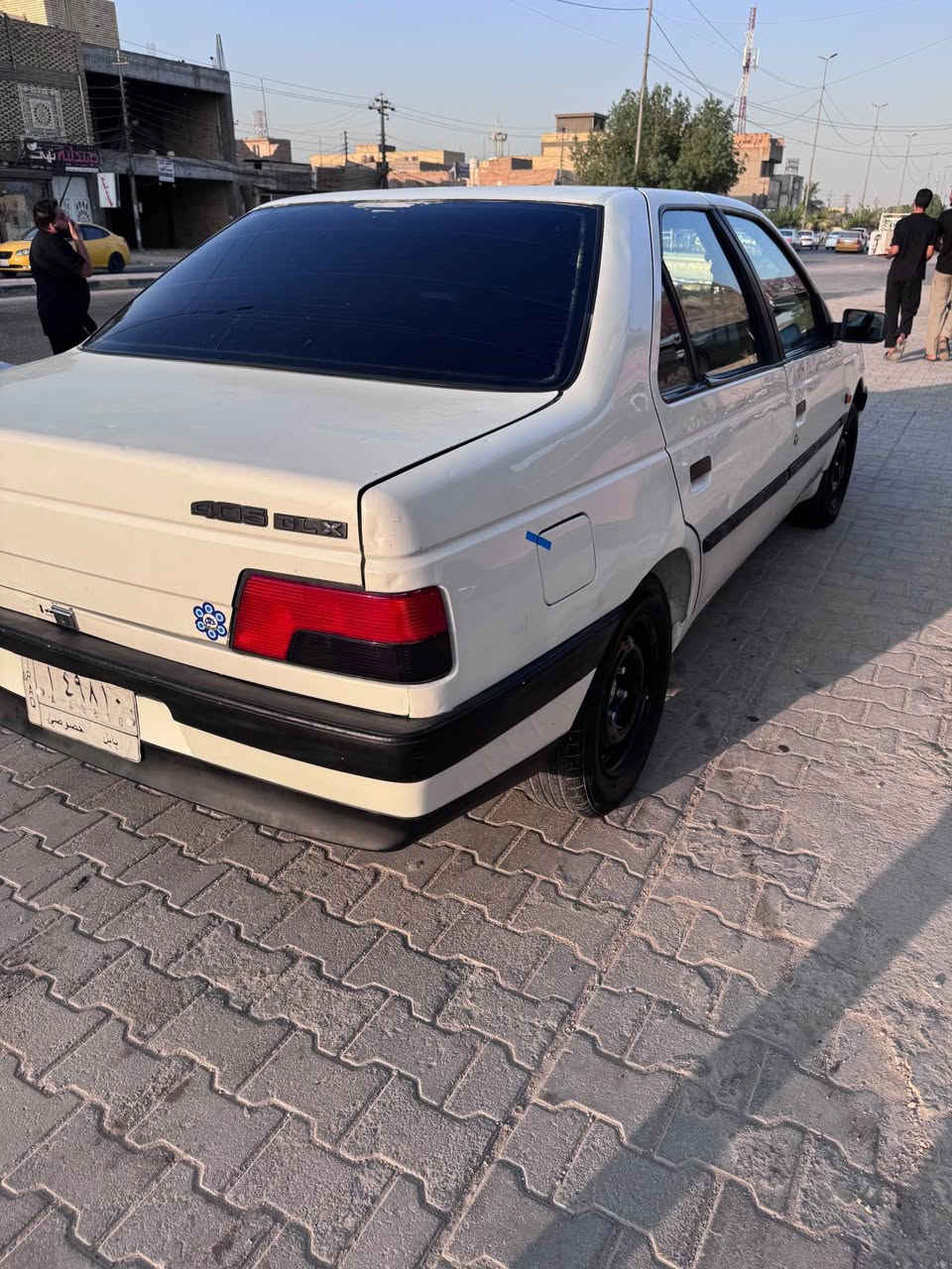 سلام عليكم بيجو للبيع السياره حيل نضيفه رقم بابل مشروع وطني راعيهه بالنجف ومكان السياره بالنجف 
للاستفسار 
*********** النجف, العراق
