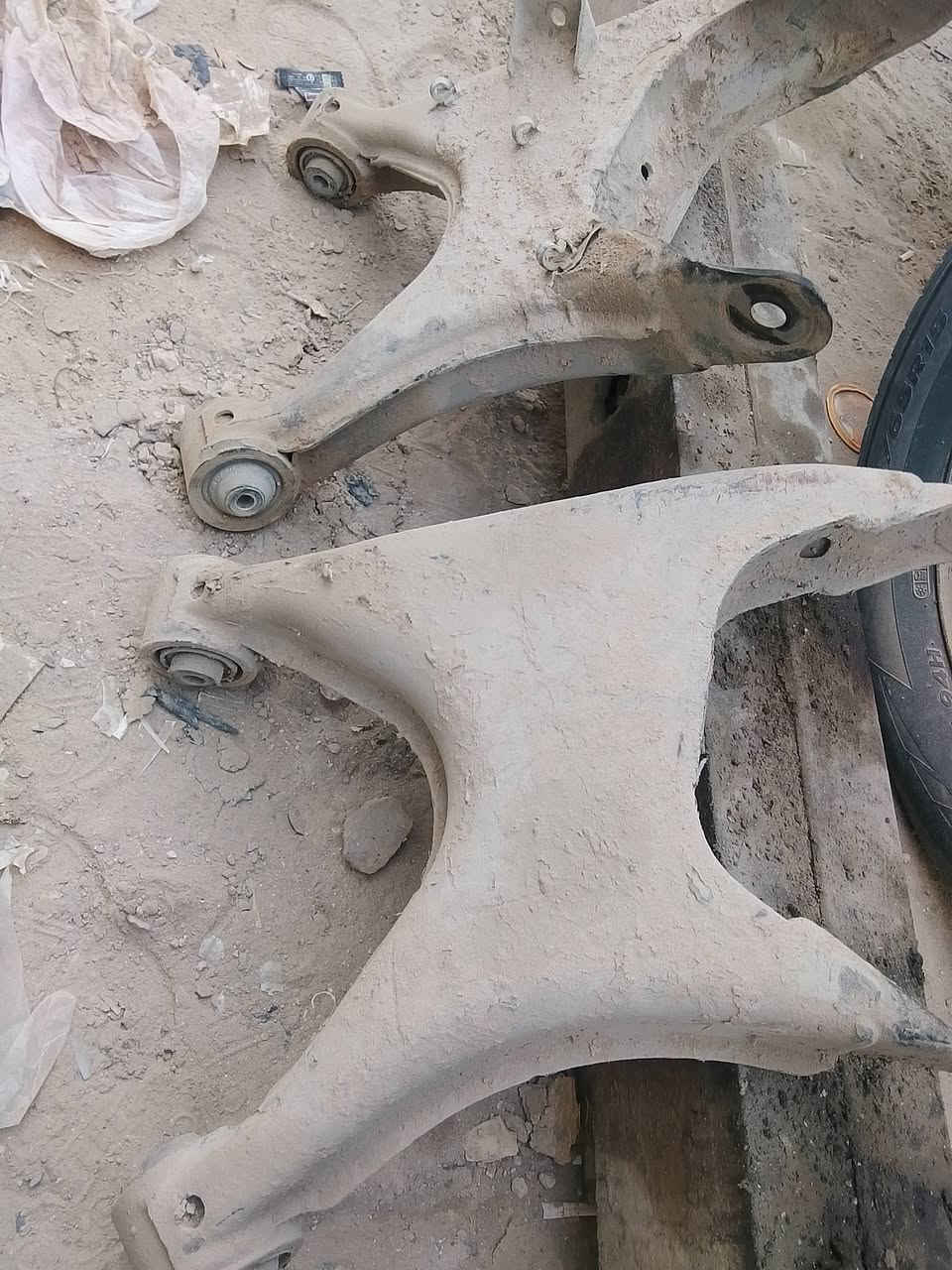 السلام عليكم
نواعم خفاش 
موجود كاردن 730 جديد 
موجود اكسن 730 جديد
موجود جعمقة ميكانيكي 
موجود عبار و بريشر 
مشط كهربائي شغال جوزه تشغيل 

مكاني ديوانيه غماس 
***********
