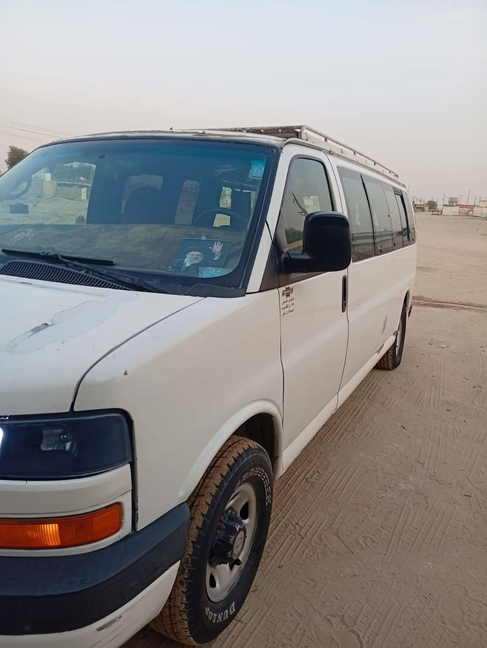 ***********
من رخصة الادمن موديل ٢٠٠٨ بغداد مكينة ٥٣٠٠ كير ١٠٠٠ باسمي مداور شرط التحويل...تبريد عاطل الكنمبريسر..صدر جديد.مكينه قبل اربعة أشهر شادهة..سنوية نهاية سنة ٢٠٢٨ تخلص السعر ٦٨ ورقة وبيهة مجال للجادين...السيارة في البصرة
