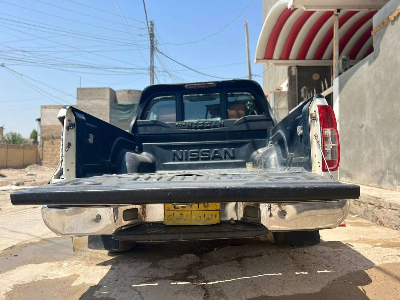 السلام عليكم نيفارا  ٢٠١٢مصبوغه عام تفاصيل بل سونار  العنوان نجف تفاصيل اكثر***********
