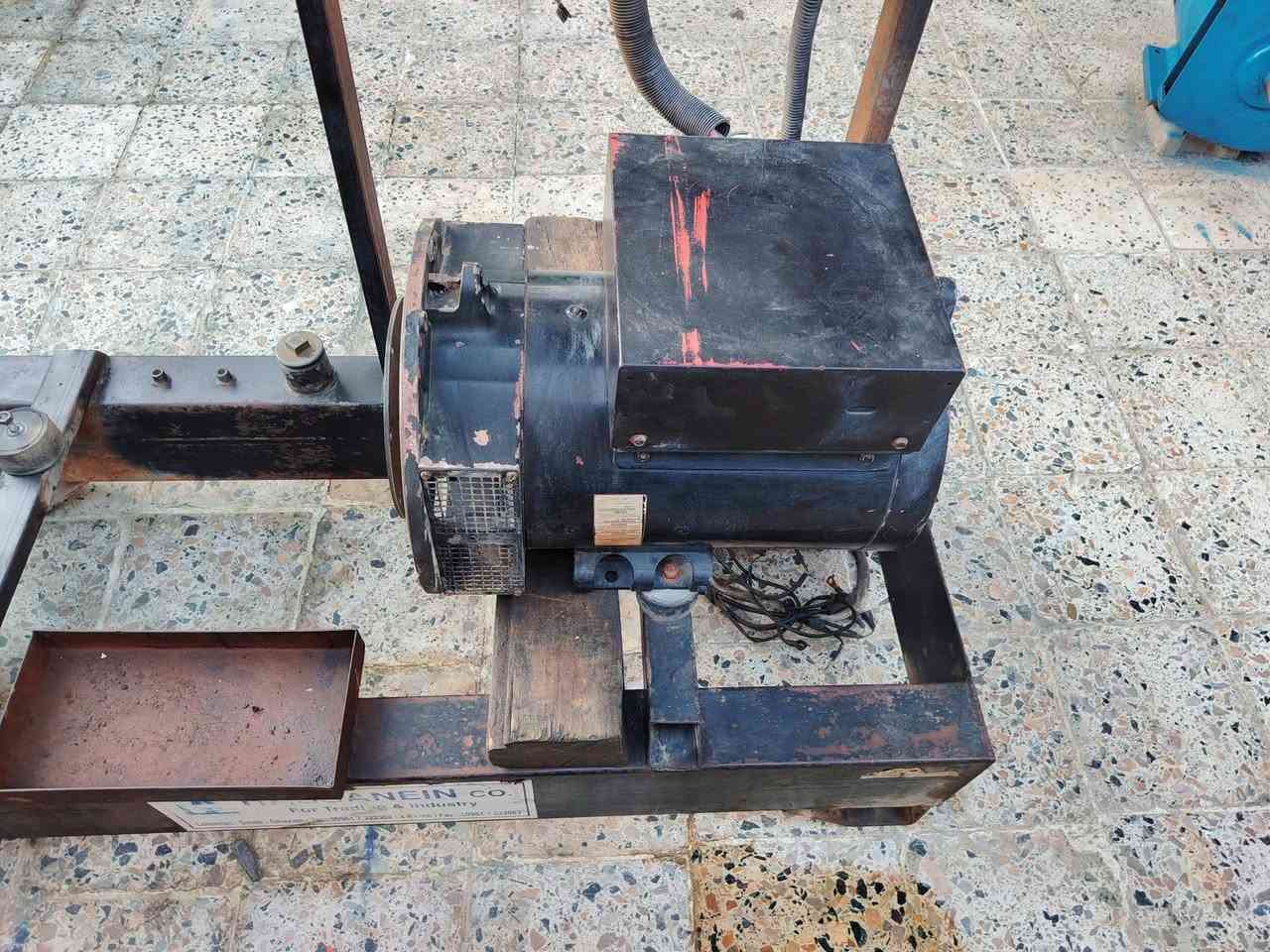 السلام عليكم
توليد 30kv ايطالي جديد مستخدم قليل
داير مالتة 36 تك بوربرن  بلادي مكفول ع شغل
الاستفسار والاتصال
***********
***********
