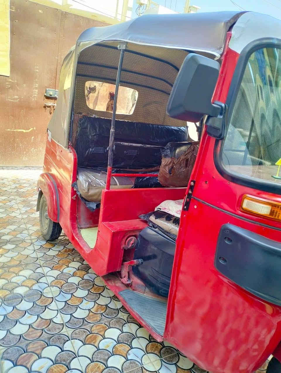 سلام عليكم تكتك للبيع موديل٢٠١٦ ديالئ بلدروز ***********
