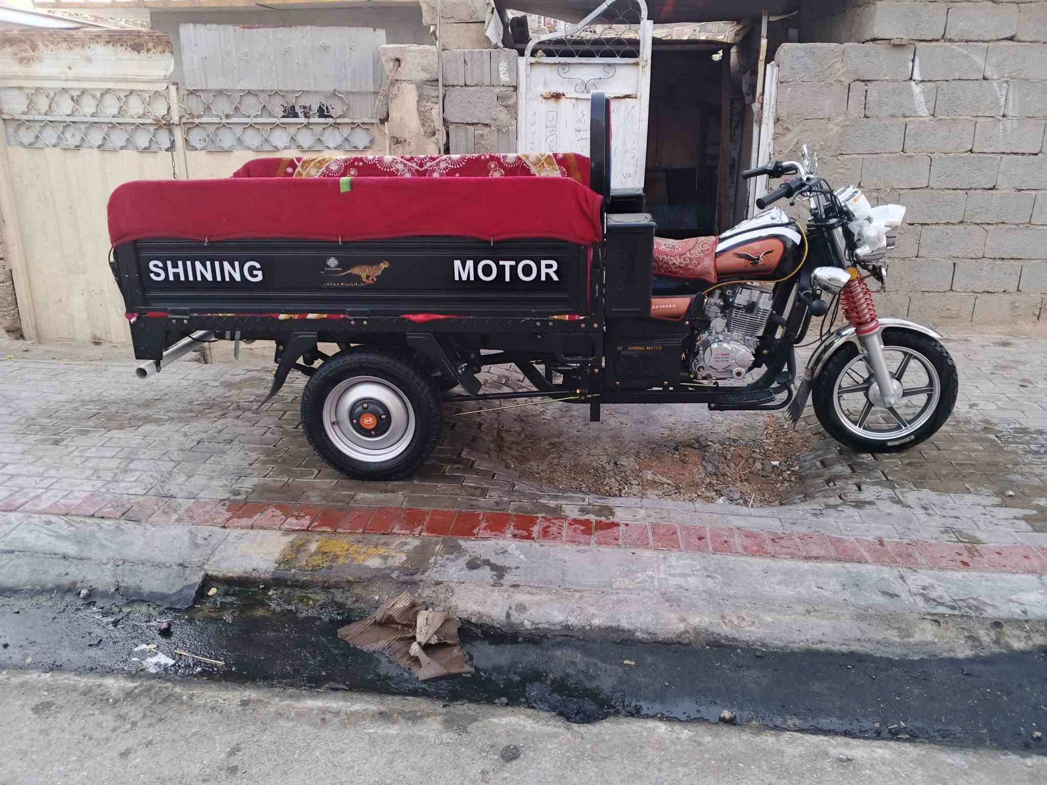 سلام عليكم ستوته للبيع موديل 23 صارلهه شهر طالعه النعوان كربلاء السعر 3100او بيه مجال الستفسار ***********
