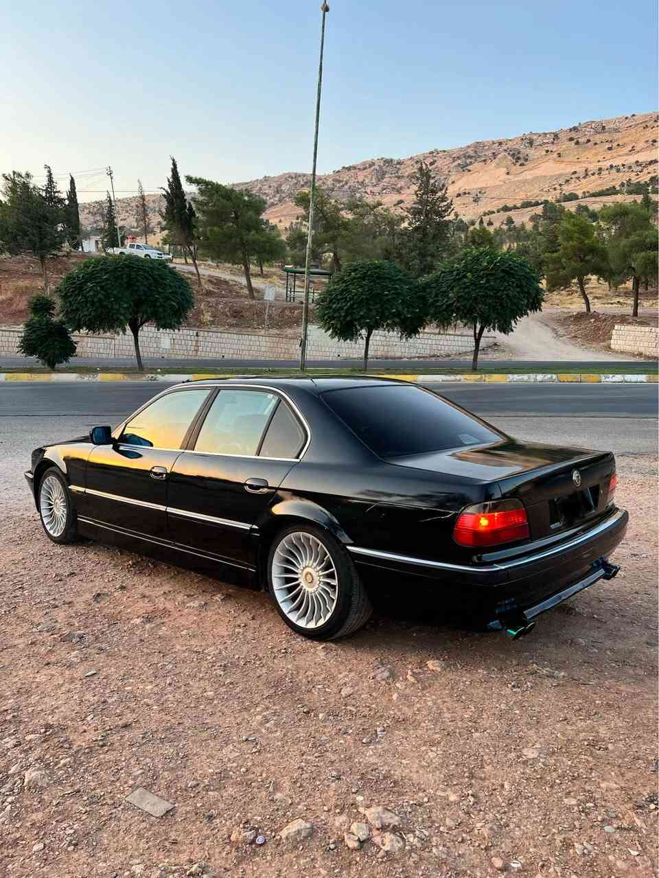 بِسْمِ اللَّهِ الرَّحْمَنِ الرَّحِيمِ
Bmw 740i  v8 model 1996
بێ لێدران
گێر مه‌كینه‌  به‌ شه‌رت 
چوار جام كاره‌با
كوشین كاره‌با
سندوق شه‌فت
عام بۆیاغه‌ بۆ جوانی
كۆدی ئاسایشی هه‌یه‌و زه‌مانه‌تی مه‌ده‌نی ده‌كه‌ین
نرخی ٤٢$
ره‌قه‌م ته‌له‌فۆن *********** كويسينجاك, أربيل
