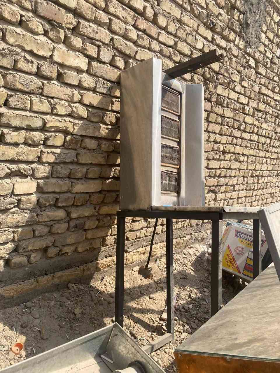 السلام عليكم
اغراض مطعم للبيع شوايه كص وعربانه وشوايه مال فلافل وهمبركر السعر ٢٠٠ وبيه مجال الشراي يتصل *********** المكان بغداد حي الجهاد
