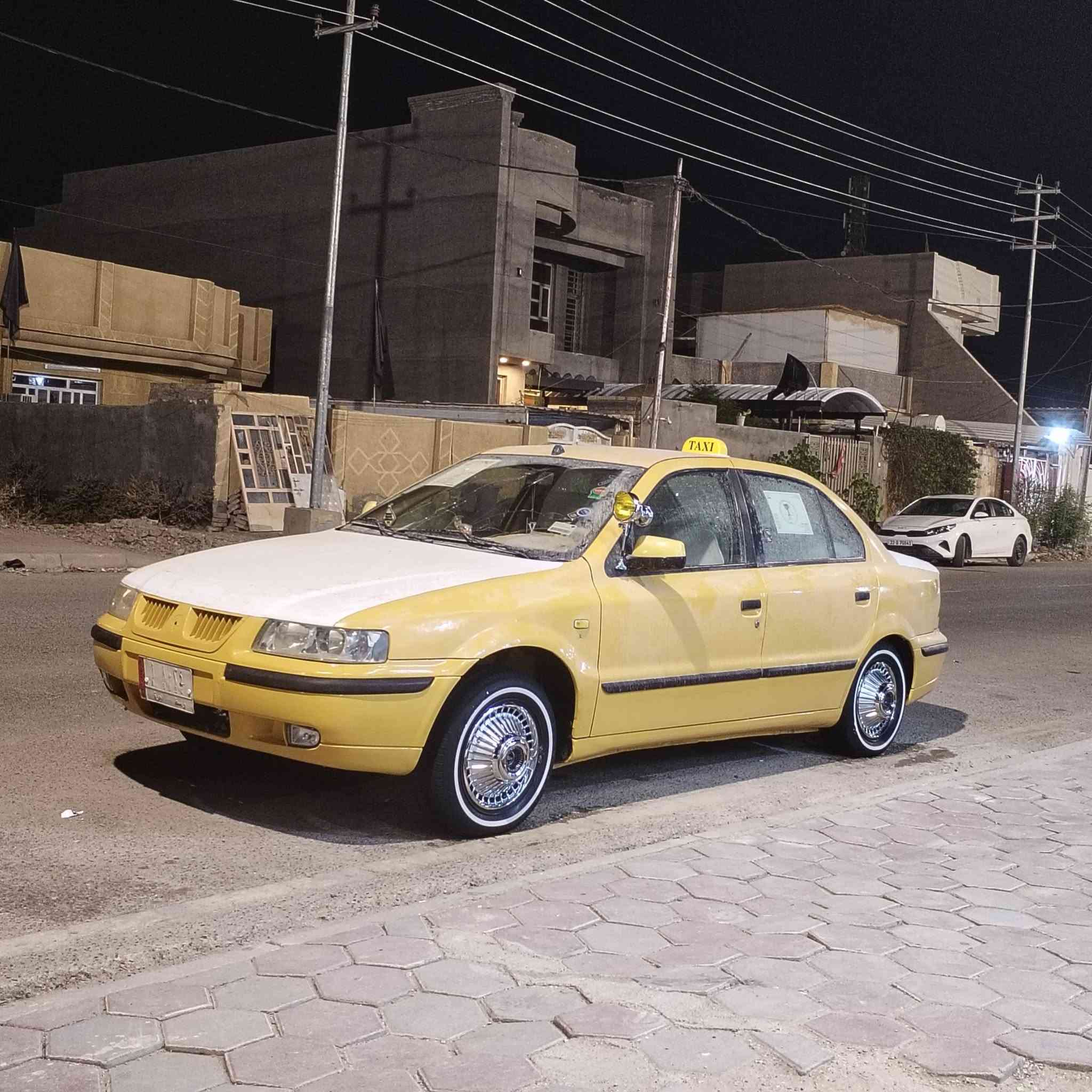 سلام عليكم سمند موديل ١٢ واسط كير ومكينه جدد صدر تخم تاير بيه جديد تبريد ثلج كهربائيات كله شغاله بيه دوس وهلالات معمره سعر ٣٥ وبيه مجال بسيط *********** مكاني واسط صويره
