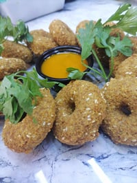 👌 فلافل سعد مختلفه عن الباقين طعم ونكهه أطيب جرب تعرف الفرق 😋 الزعفران...