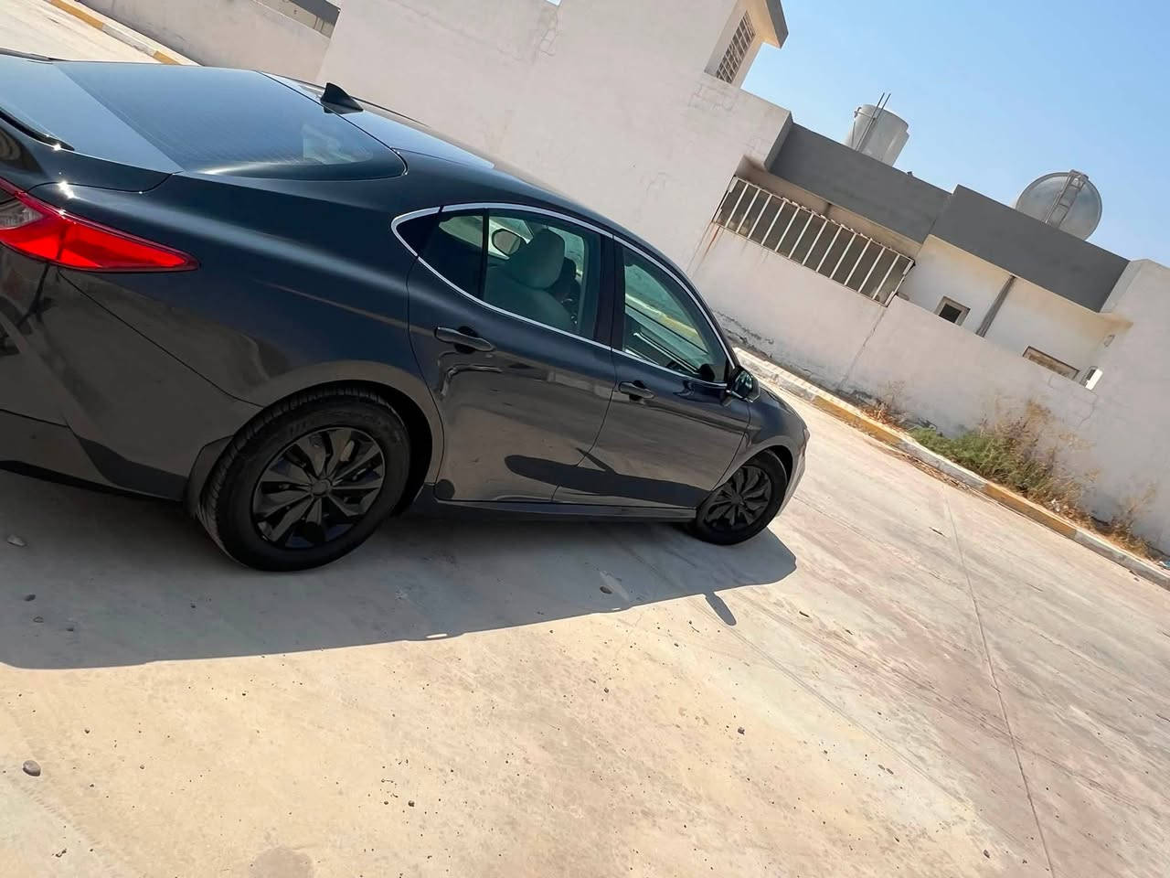 سلام عليكم كامري موديل 2025 سياره جديد ضرار برس البونيد 3اصابع شوي سحب برس الشاصي  بدون تصليح  ماشي السيار 8 ميل جديد موصفات السيار XLE فول موصفات عد الفتحه شاشه جبير دبل عدسه تبريد قطعتين حساسه امامي دخل الونين ردارت بل مري سعر 240 وبيه مجال الطيبين الرقم الهاتف ***********. مكاني السيار كركوك
