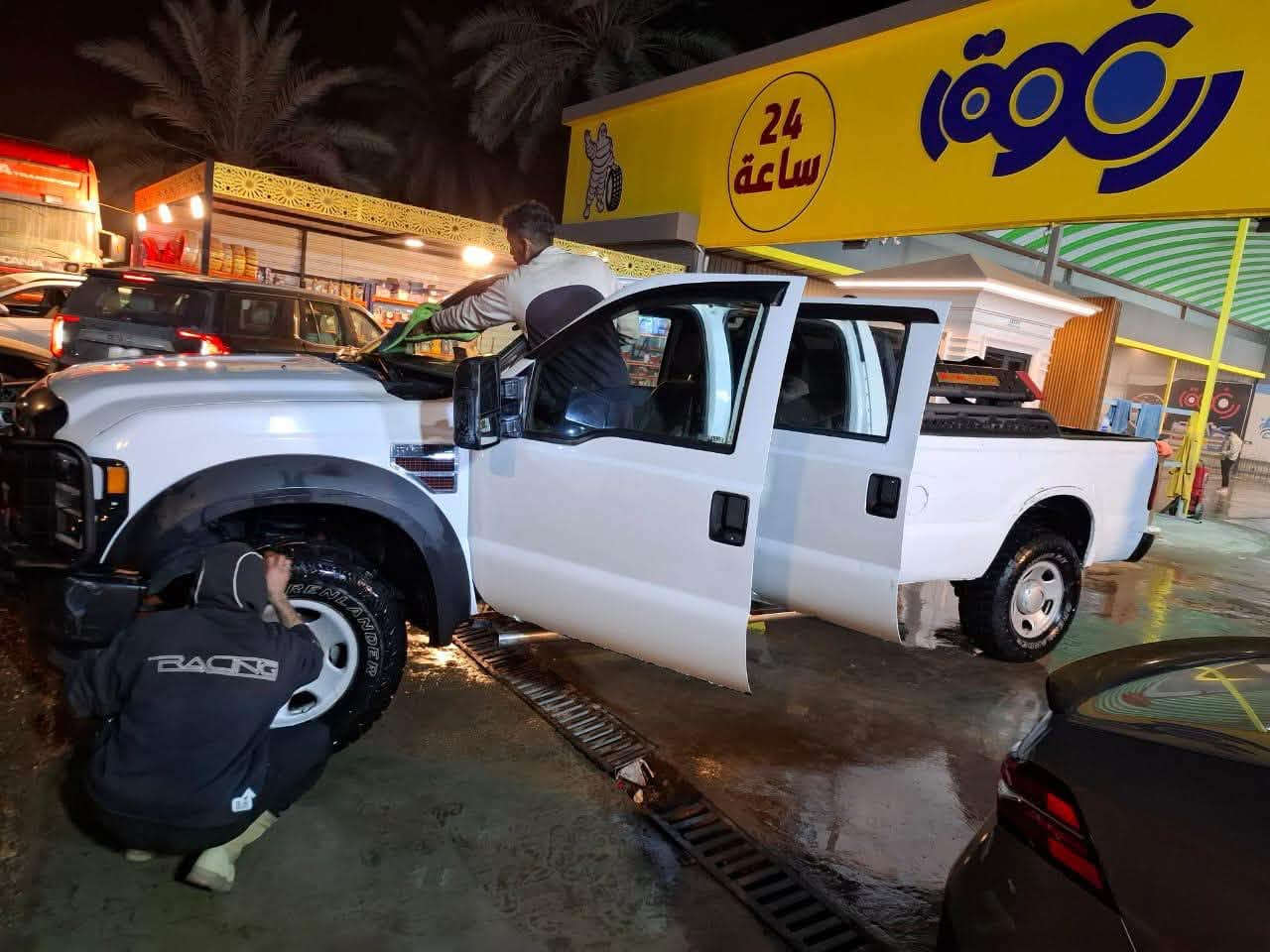 سلام عليكم. بيكب فورد F350 موديل 2008   باسم.  رقم. اربيل. تحويل ثاني يوم للبيع او المراوس.  حسب القناعه 
مكانه بغداد 
***********
