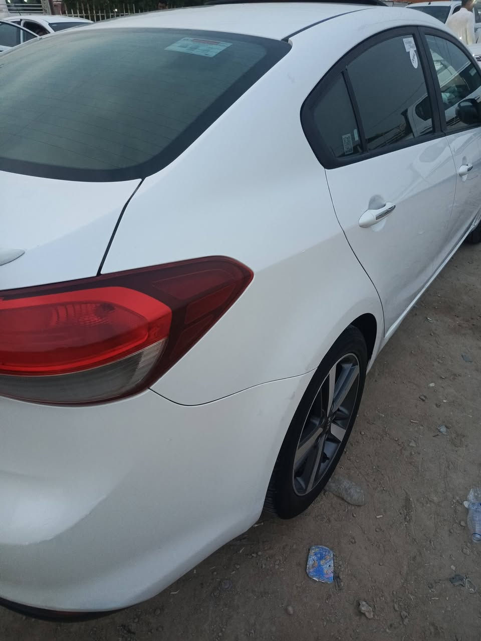 سيراتو خليجي 2018 رقم بغداد دولي بسمي مكفوله فتح وتبديل وصبغ بيهه بس بارد مواصفات فتحه ولد وحساس امامي وخلفي مري شفط تبريد قطعتين وثلاجه وجلدلونين تحكم ستيرن ومثبت سرعه وثلاث انظمه قياده وشاشه وكامره محرك 2000 سياره جاهزه سعر140 عنوان سماوه المركز موبايل ***********
