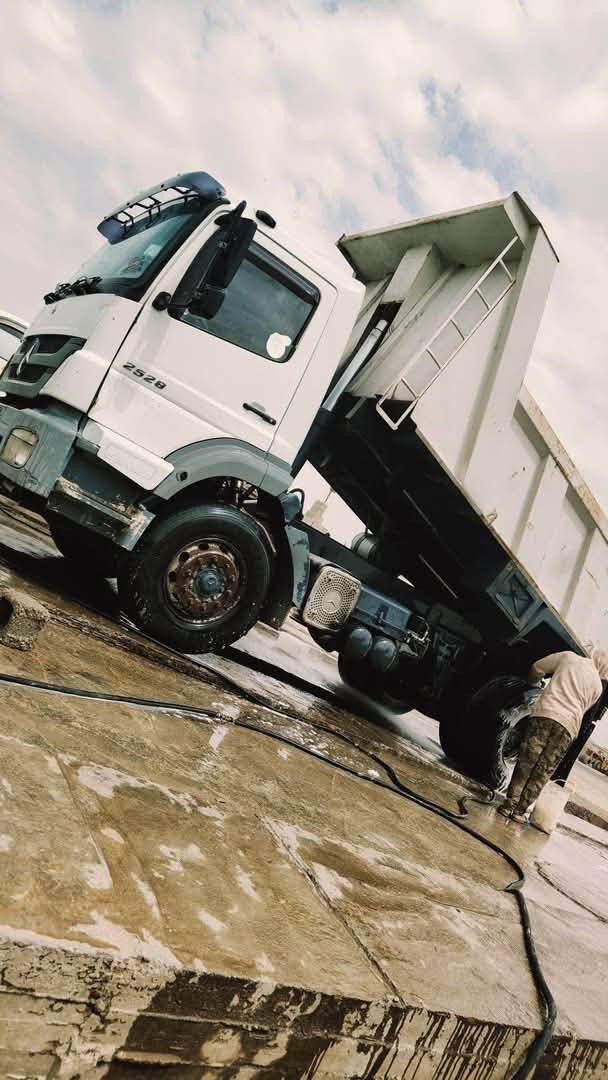 اكسور للبيع موديل 2005محرك 6عدل كير 4×4 رقم بغداد انكليزي الجديد تحويل ثاني يوم سنوية جديدة لغاية2031 تبريد شغال دبل جوبلس خلفي مكان الوري بغداد الدورة للاستفسار اتصل على الرقم *********** السعر 160$ وبيها مجال بسيط

نص مكتوب في الصور:
- XIAOMI 13T PRO 24mm f/1.9 1/161s ISO50 04/12/2024 15:51:16