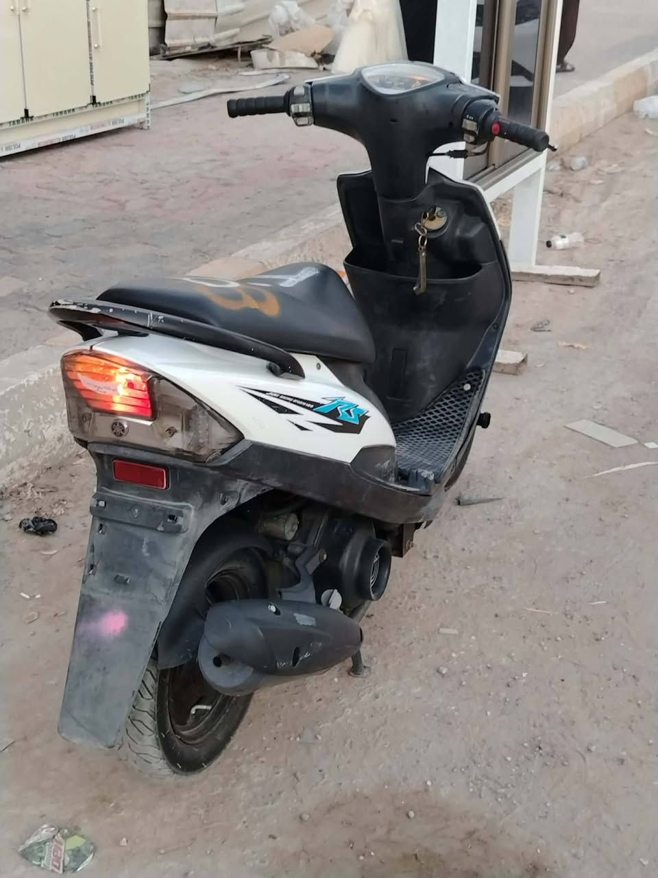 سلام عليكم ماكس عدله نضافه شوفت عينك كهربايات كله شغاله مكينه خرسه نكره سلف ***********
