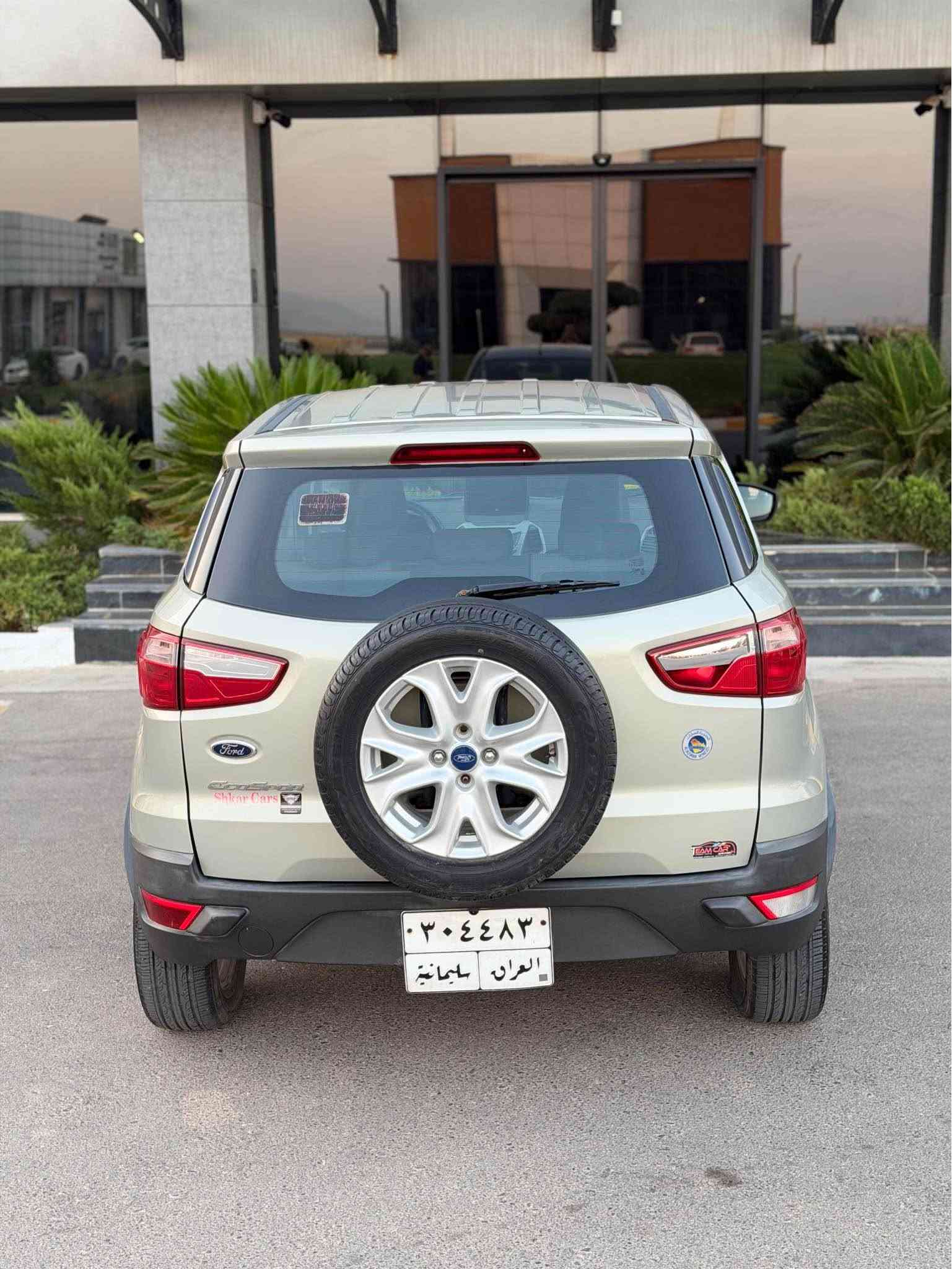 ford Eco sport 2016
فۆرد ئیكۆ سپۆرت مۆدێل ٢٠١٦ به‌س بۆنیت بۆیاخ  بێ ناو گرتن مه‌كینه‌و گێر به‌ شه‌رت نه‌كراوه‌ته‌وه‌ مه‌كینه‌ بێ تۆربۆ مه‌رخوب جام كاره‌با گێر ئۆتۆماتیك شاشه‌ گه‌وره‌ خلیجی ٥٩ هه‌زار رۆشتوه‌ بێ ته‌قه‌و ره‌قه‌ 
***********
شوێن سلیمانی السليمانية, العراق
