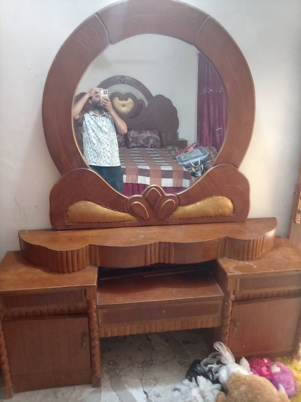 غرفه نوم صاج عراقيي تسكام ثقيل
٦ باب
***********
بيه واتساب وسعر مناسب
