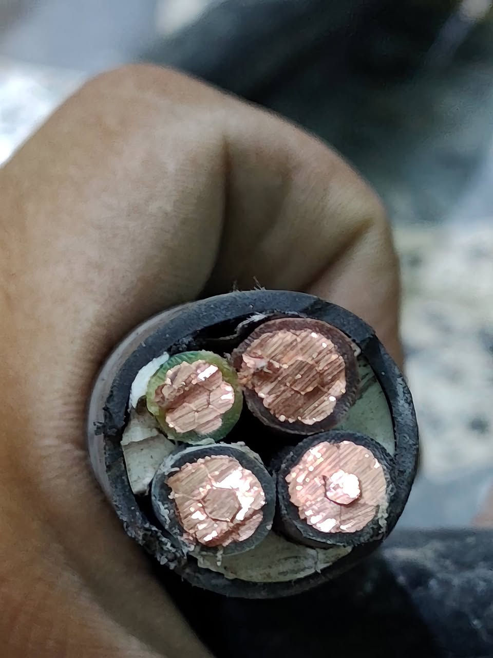 كيبل 4×50 مسلح • كيبل 4×50 غير مسلح • كيبل 4×25