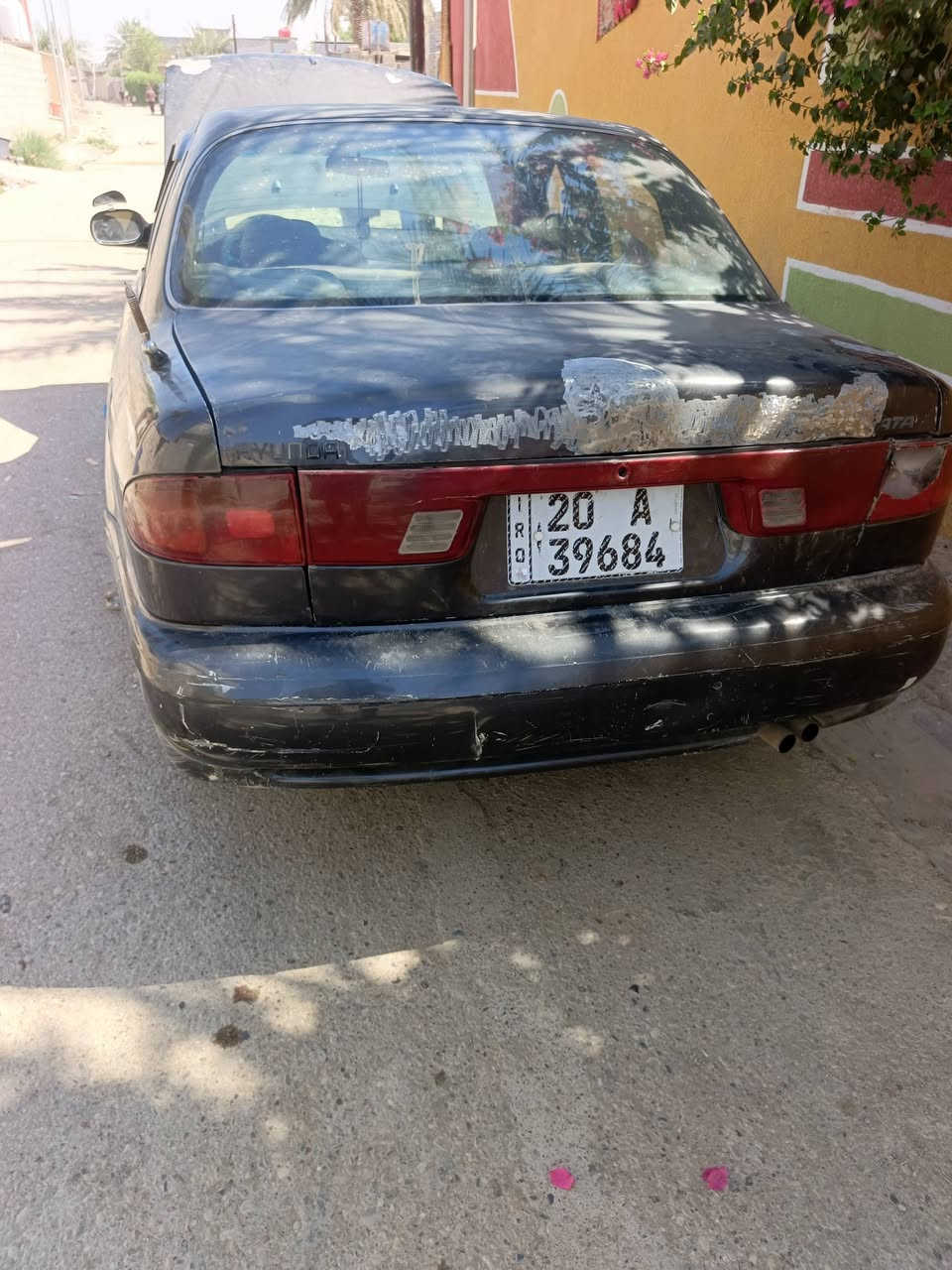 سوناتا 2 موديل 93 كير اوتو محرك جديد 1800 سنوية ساقطة صار 6 اشهر مضروبة صندوك بدون دواخل فقط قبق الصندوك بعده ما مصبوغ السعر 35 بيها مجال قليل حك الجية
***********

