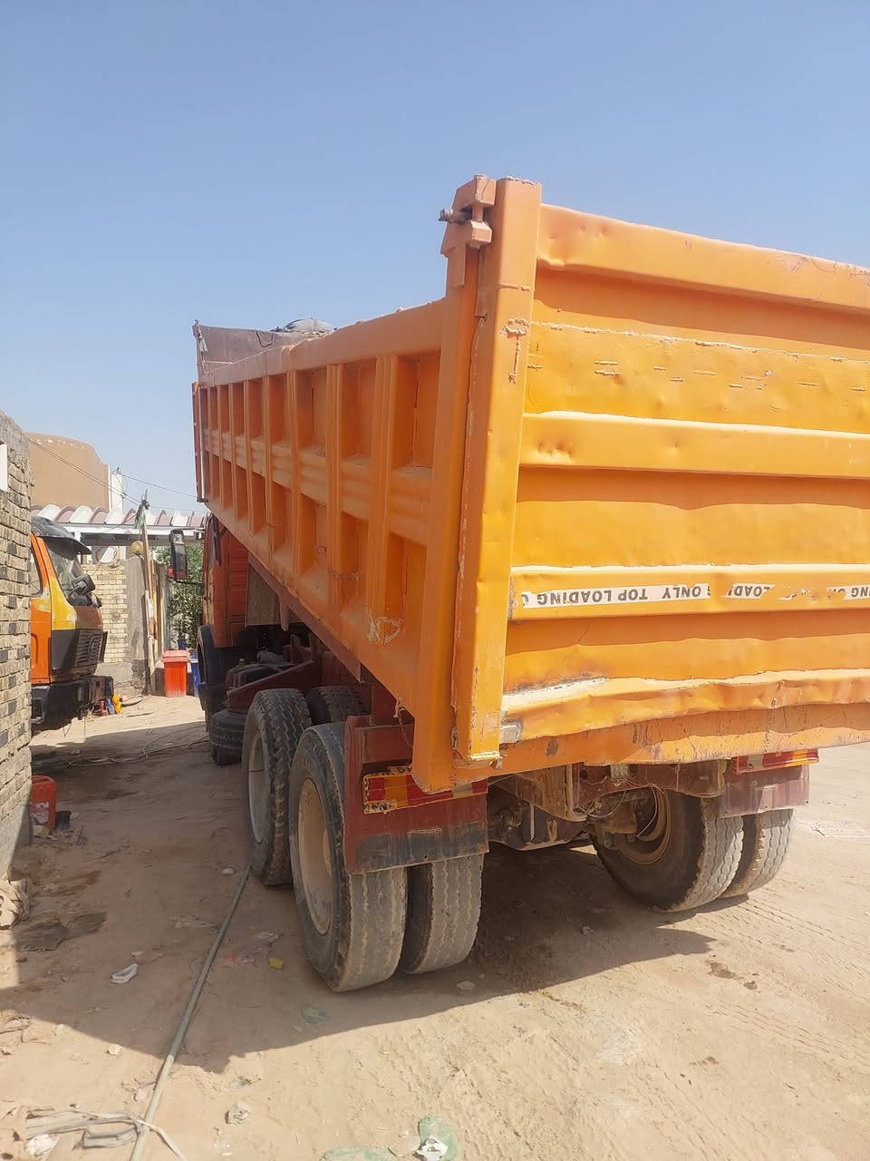 شاحنة • مكينة ١٠/٢٥ • جير ١٣٠