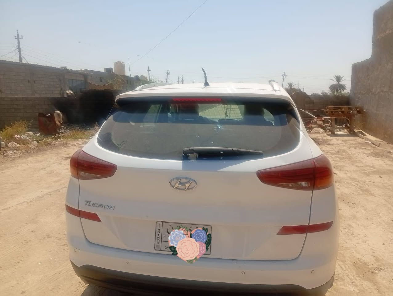 السلام عليكم
توسان2019 خليجي رقم بغداد
مكفولة من الصبغ والتبديل فقط ملاحظات بسيطة بالبنيد  بارد زغير
السعر 190 وبيهة مجال 
ماشيه 56
***********
