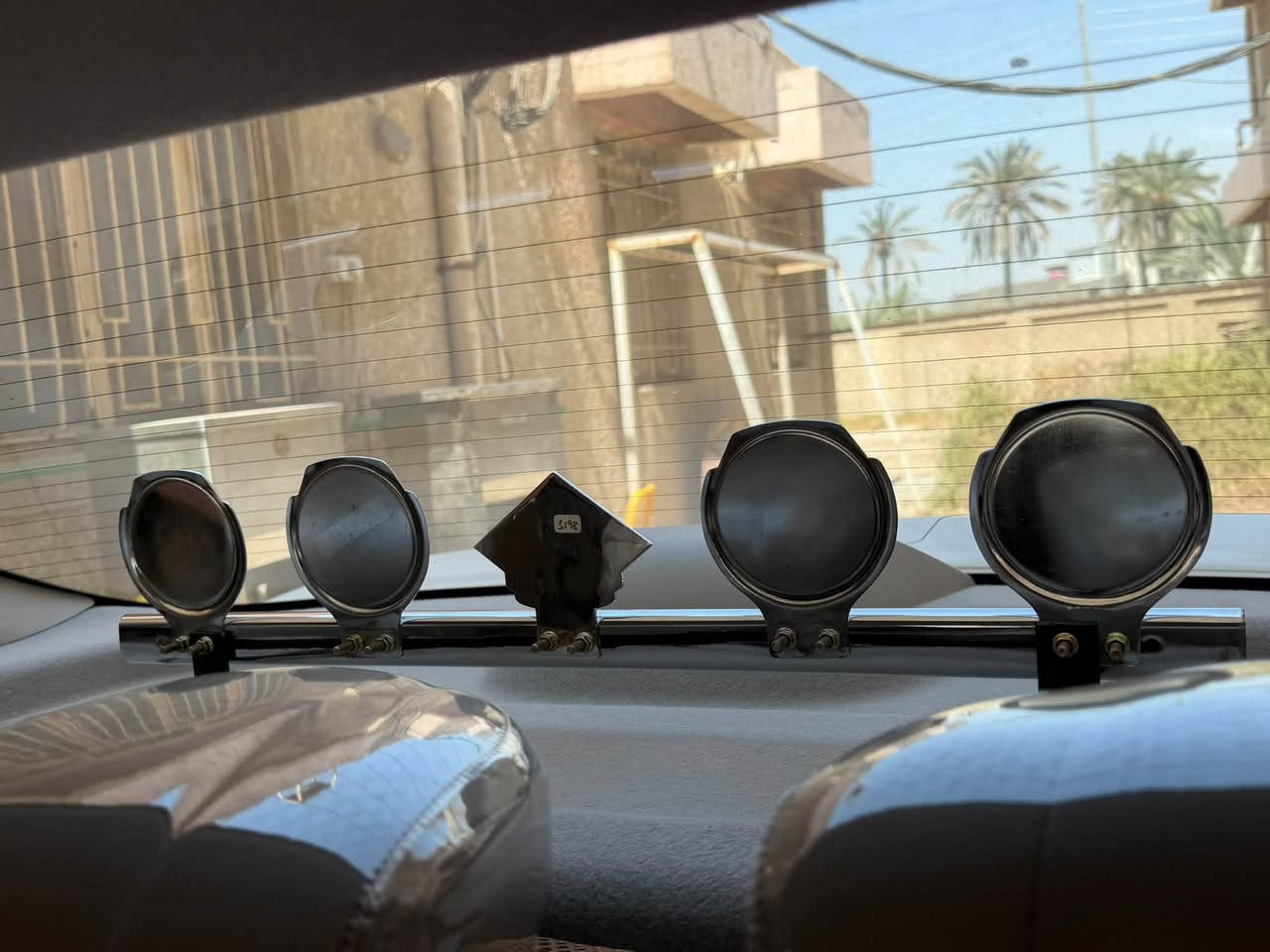 سلام عليكم باجات داري اصليات شرط لا تركي ولا موجدد ابيع شلعه وحده مكاني بصره شراي خابر وتتصل وخادم الك انه ***********
