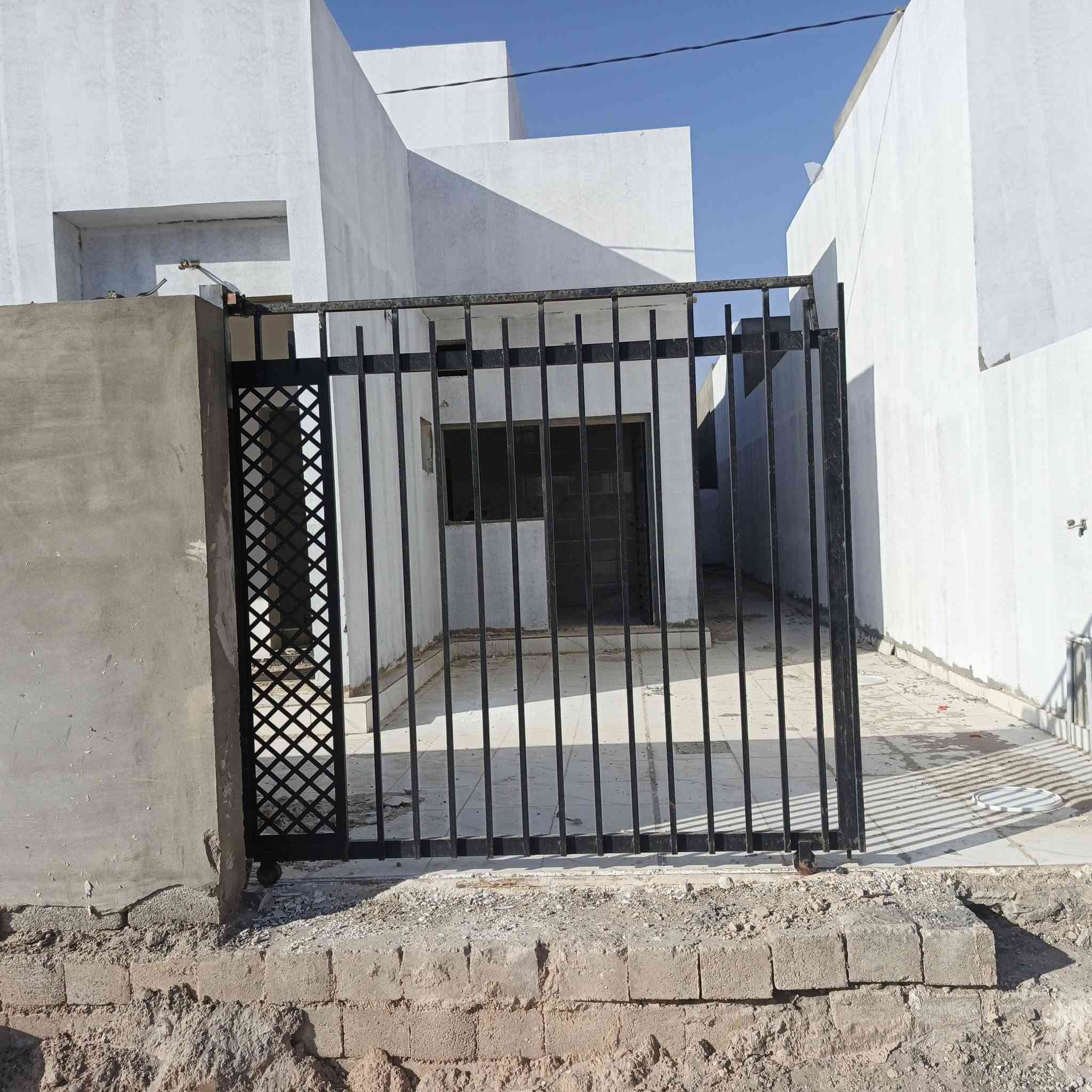 الديوم • ٢٠٠م • غرفتين
