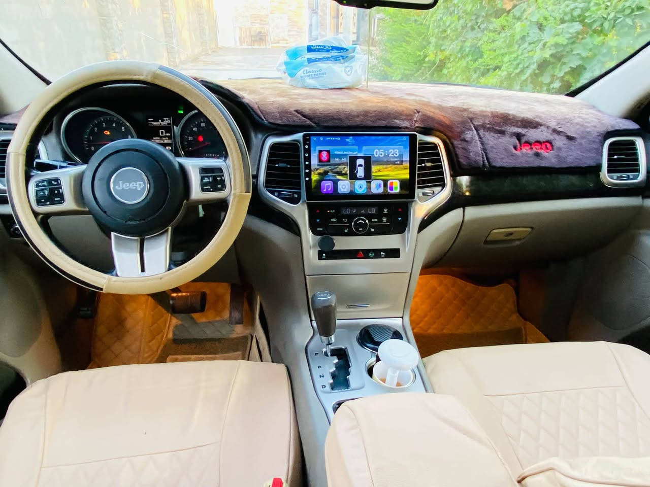 🌹بسم الله الرحمن الرحيم 🌹
حبايب اقره التفاصيل واتصل. وبخدمتك. 
بيع او مراوس 🌍⭐️🚗

جيب لاريدو لمتد فول الفول موديل 2011 امريكيه. 🚙🇮🇶🌷

رقم بغداد سياره فول مواصفات بصمه بنو رومه. تحكمات تبريد قطعتين كشنات جلد وكهرباء. وشاشه وكامره. وهواي بيهة بعد مواصفات. 
كير مكينه صدر تخم تاير. كفاله عامه. كله جديد. 
ضرر امريكه نص دعاميه فقط. 
وهنا بلعراق. رش كم قطعه جماليه. ابيع احزام. 
سياره كفاله عامه من ضرر ومعجون ودواخل بس مجرد رش جماليه. 🌹

السعر / 125 وبيهة مجال 💵
عنوان /. ديالى. تقاطع الوجهيه. 

للستفسار/ ***********
