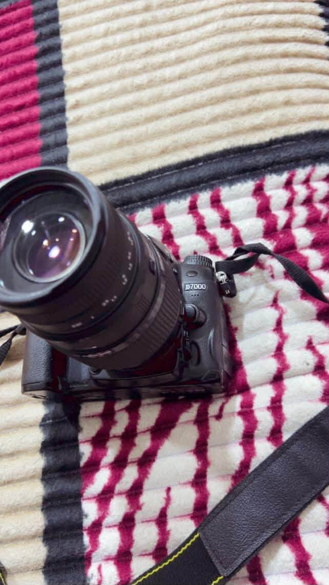 نيكون 7000 • زوم 30-600 • عدسة 55مم