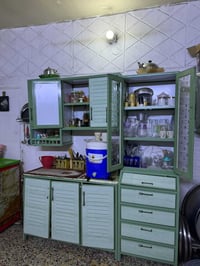 كاونتر مستخدم لبيع داخل مالته نضيف ارتفاعه 200سم و عرضه 180 سم سعره 15...