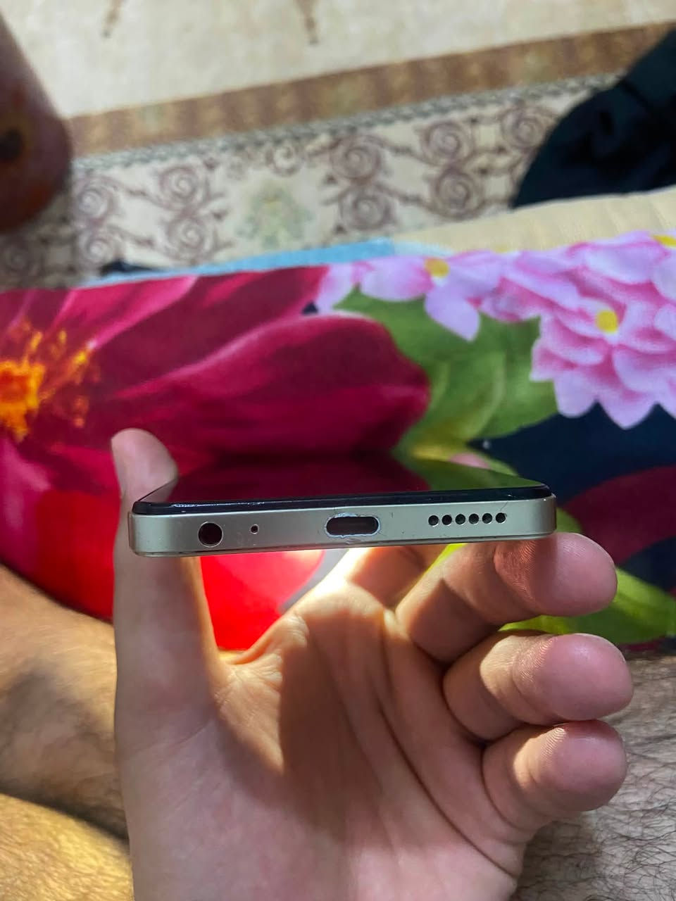للبيع TECNO Spark Go
🚨 مستعجل على البيع
💰 السعر: 80,000 دينار (بيه مجال بسيط)

المواصفات:
✅ رام 8GB (4GB + 4GB توسعة)
✅ ذاكرة 128GB
✅ شاشة 6.6 إنج HD+
✅ معدل تحديث 90Hz
✅ بطارية 5000mAh
✅ كاميرا خلفية 13MP مزدوجة
✅ كاميرا أمامية 8MP
✅ أندرويد 13

📍 الموقع: بغداد - المشتل
📞 للتواصل: ***********
